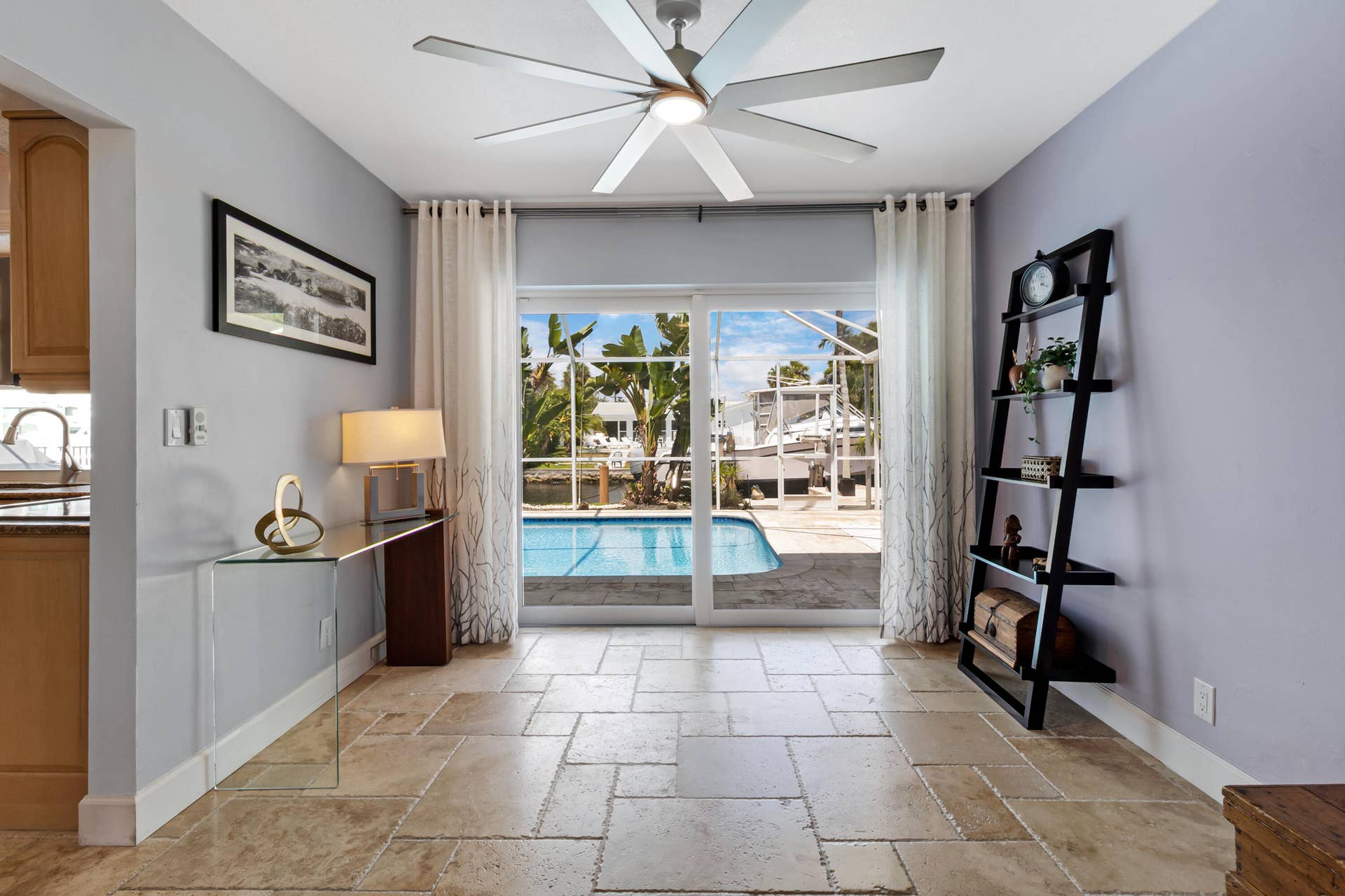 611 SE 9TH Avenue, Pompano Beach, FL 33060 12_accutour_01 611-se-9th-ave -011.png
