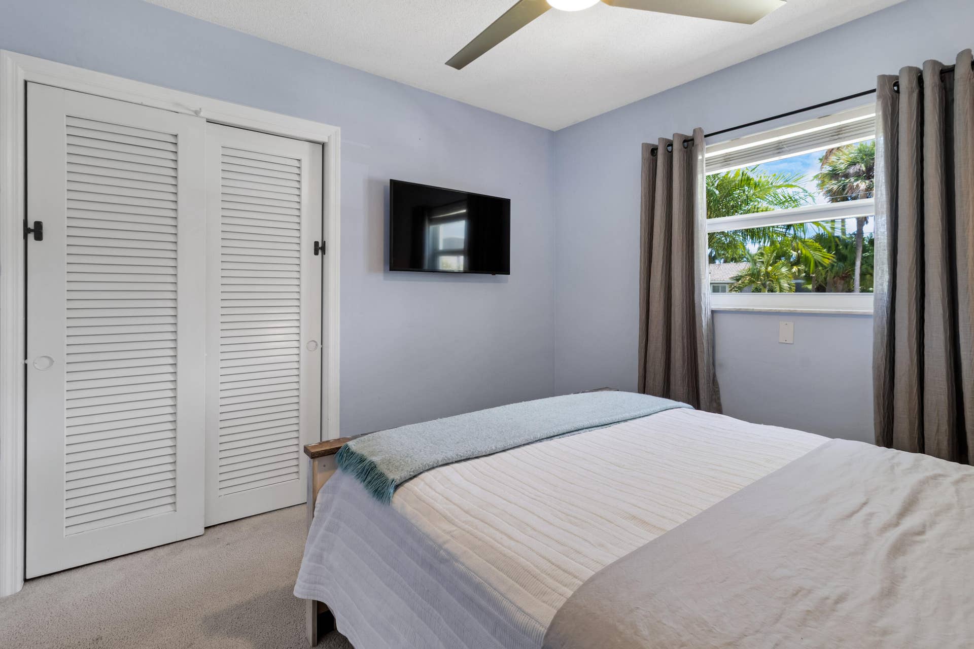 611 SE 9TH Avenue, Pompano Beach, FL 33060 30_accutour_01 611-se-9th-ave -029