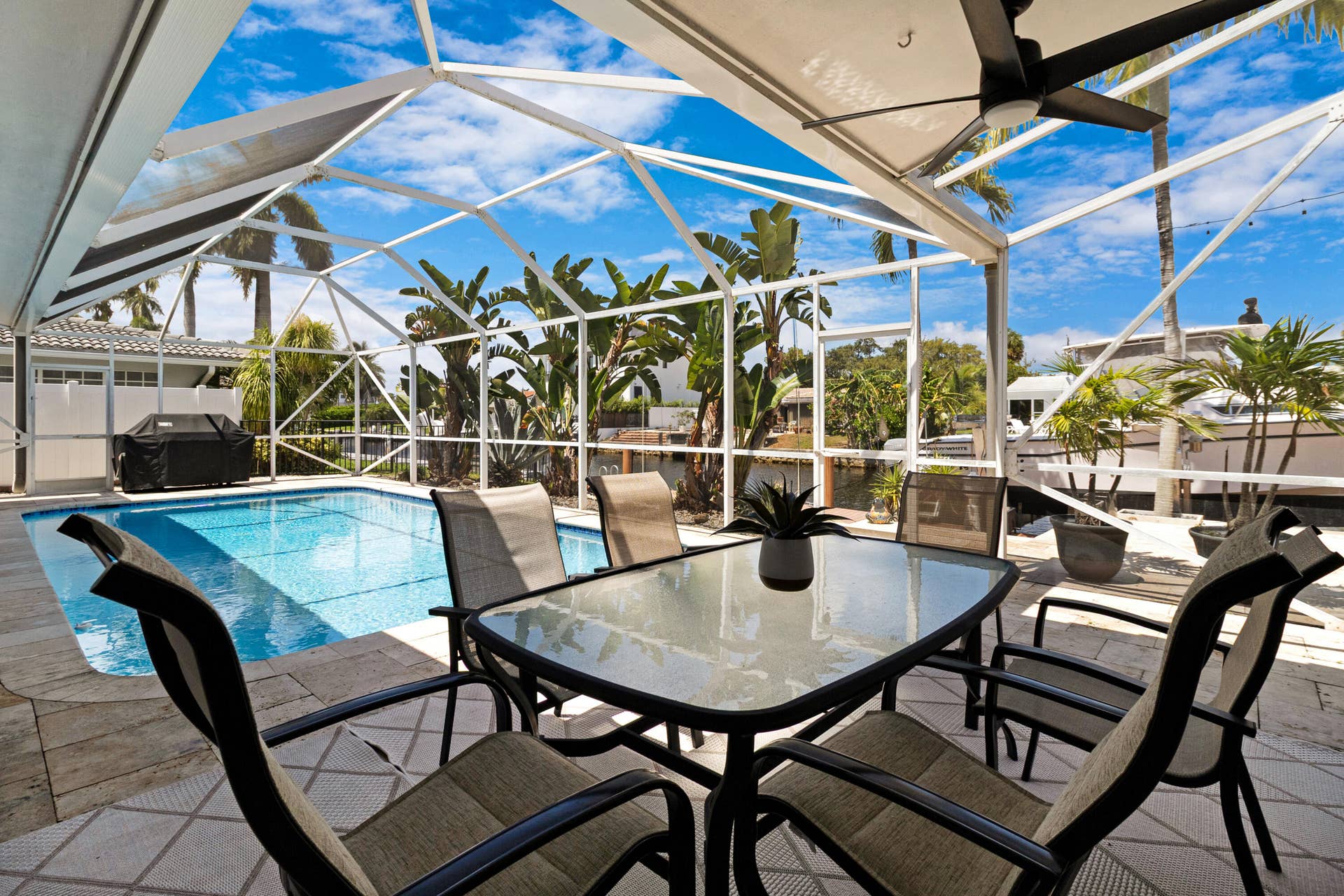611 SE 9TH Avenue, Pompano Beach, FL 33060 38_accutour_01 611-se-9th-ave -037