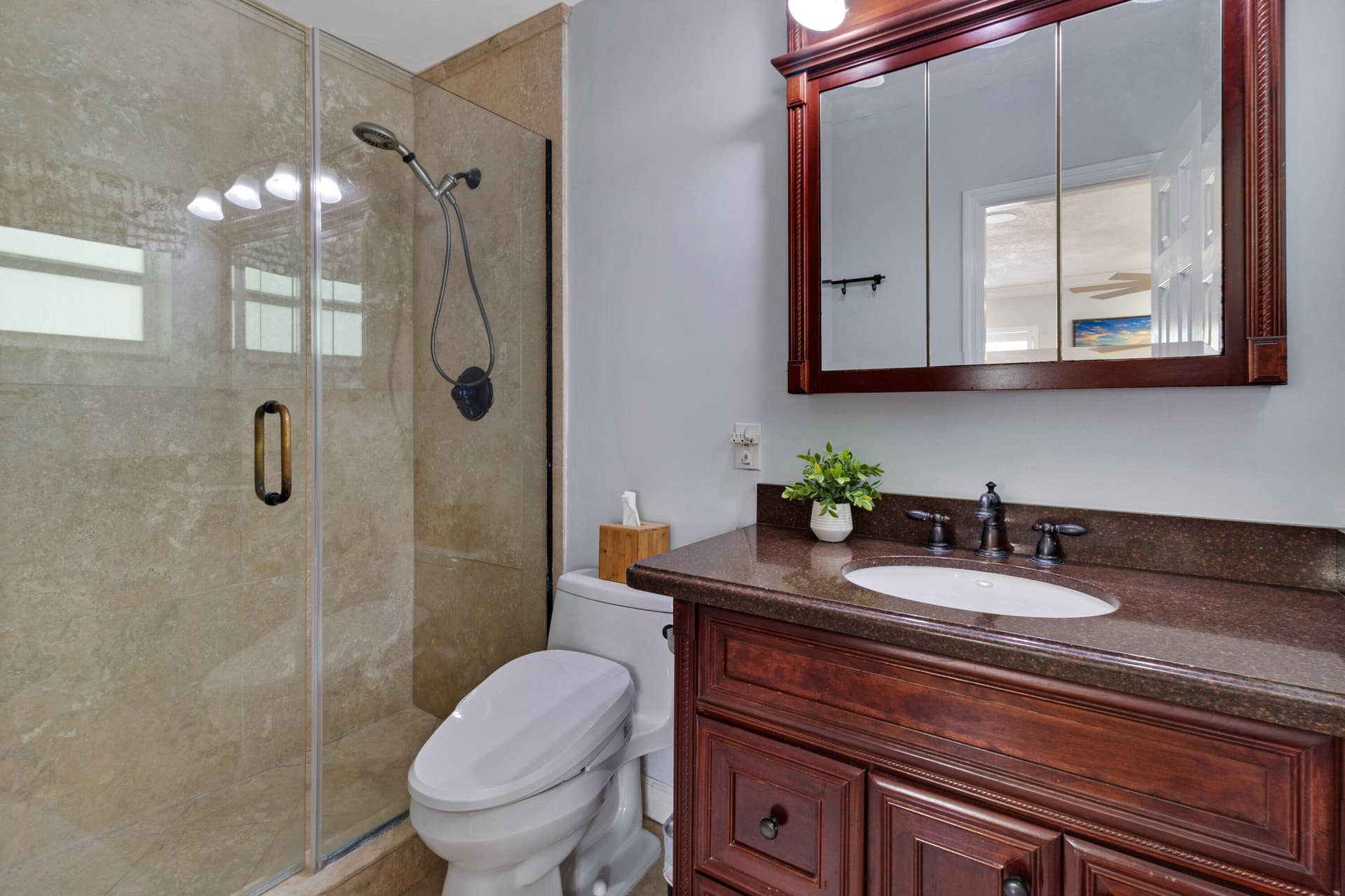 611 SE 9TH Avenue, Pompano Beach, FL 33060 26_accutour_01 611-se-9th-ave -025.png