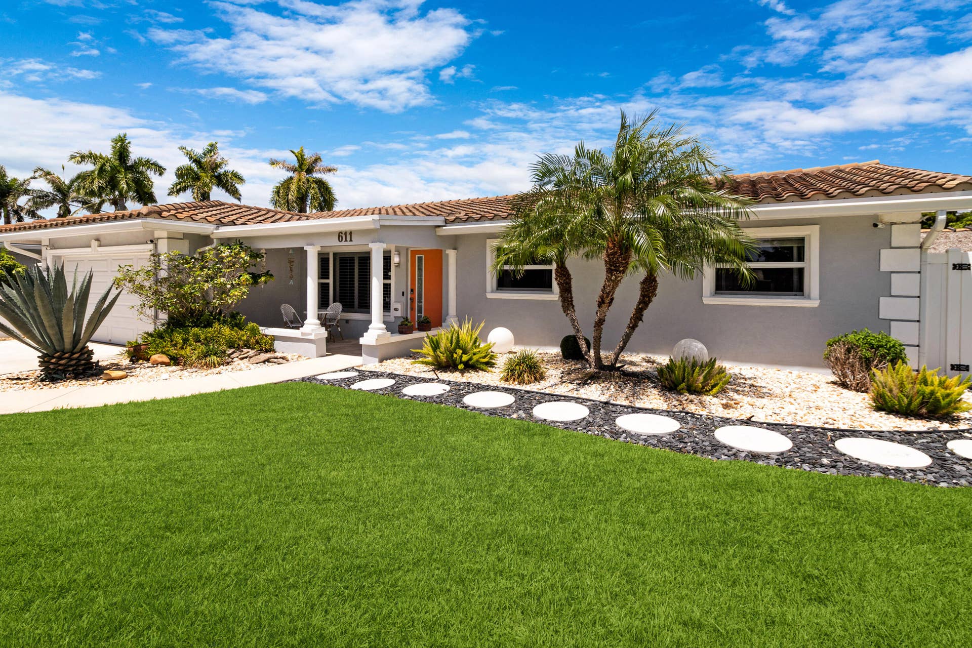611 SE 9TH Avenue, Pompano Beach, FL 33060 5_accutour_01 611-se-9th-ave -003