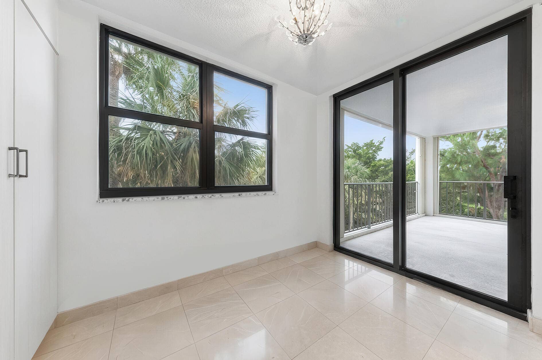4600 S Ocean Boulevard, #301, Highland Beach, FL 33487 Kitchen