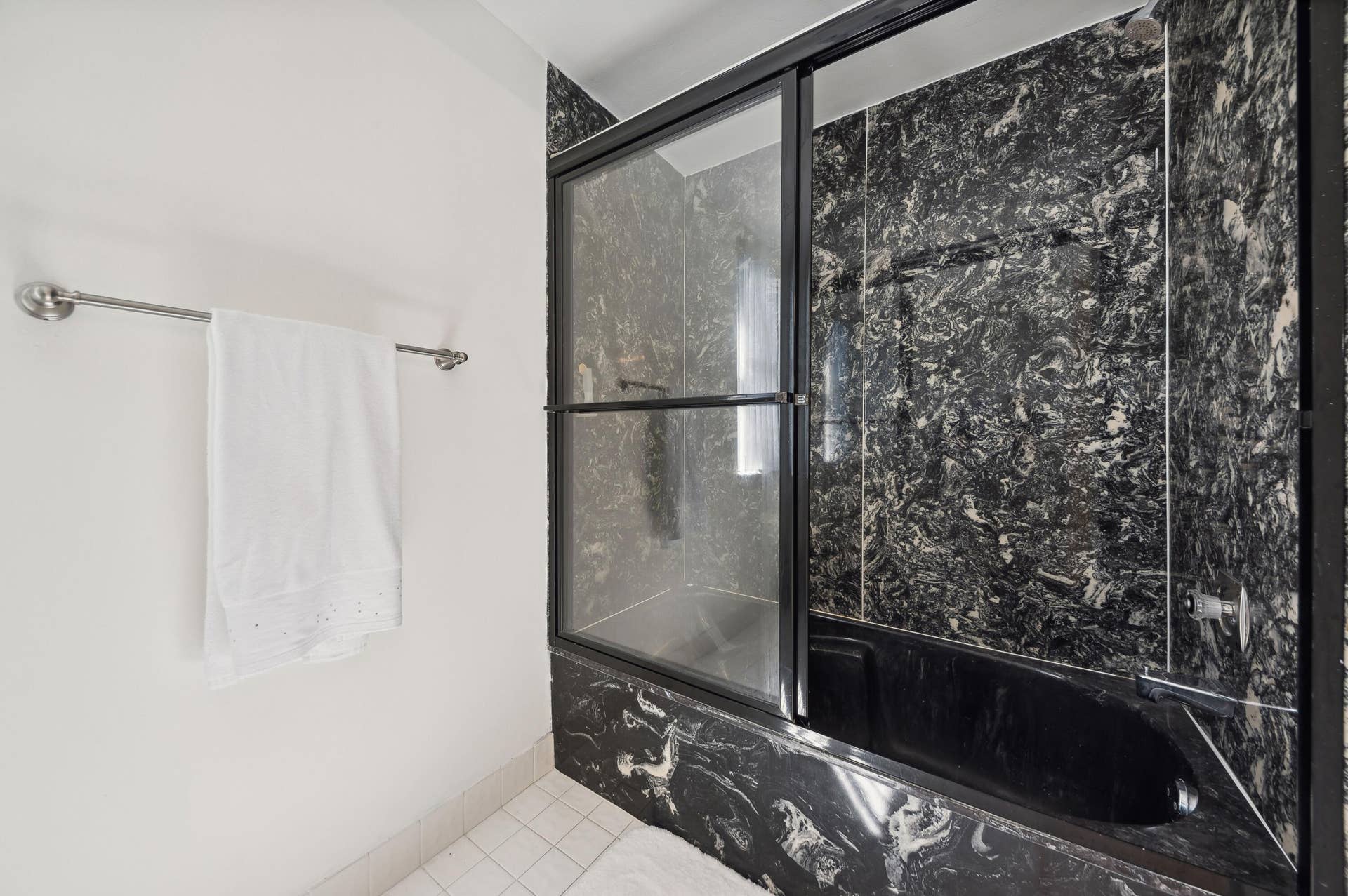 4600 S Ocean Boulevard, #301, Highland Beach, FL 33487 18_4600-S-Ocean-Blvd_Apt-301_Primary-Bat