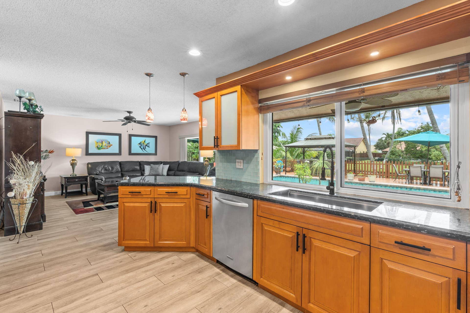 21-web-or-mls-1491 NW 99th Ave, Plantati
