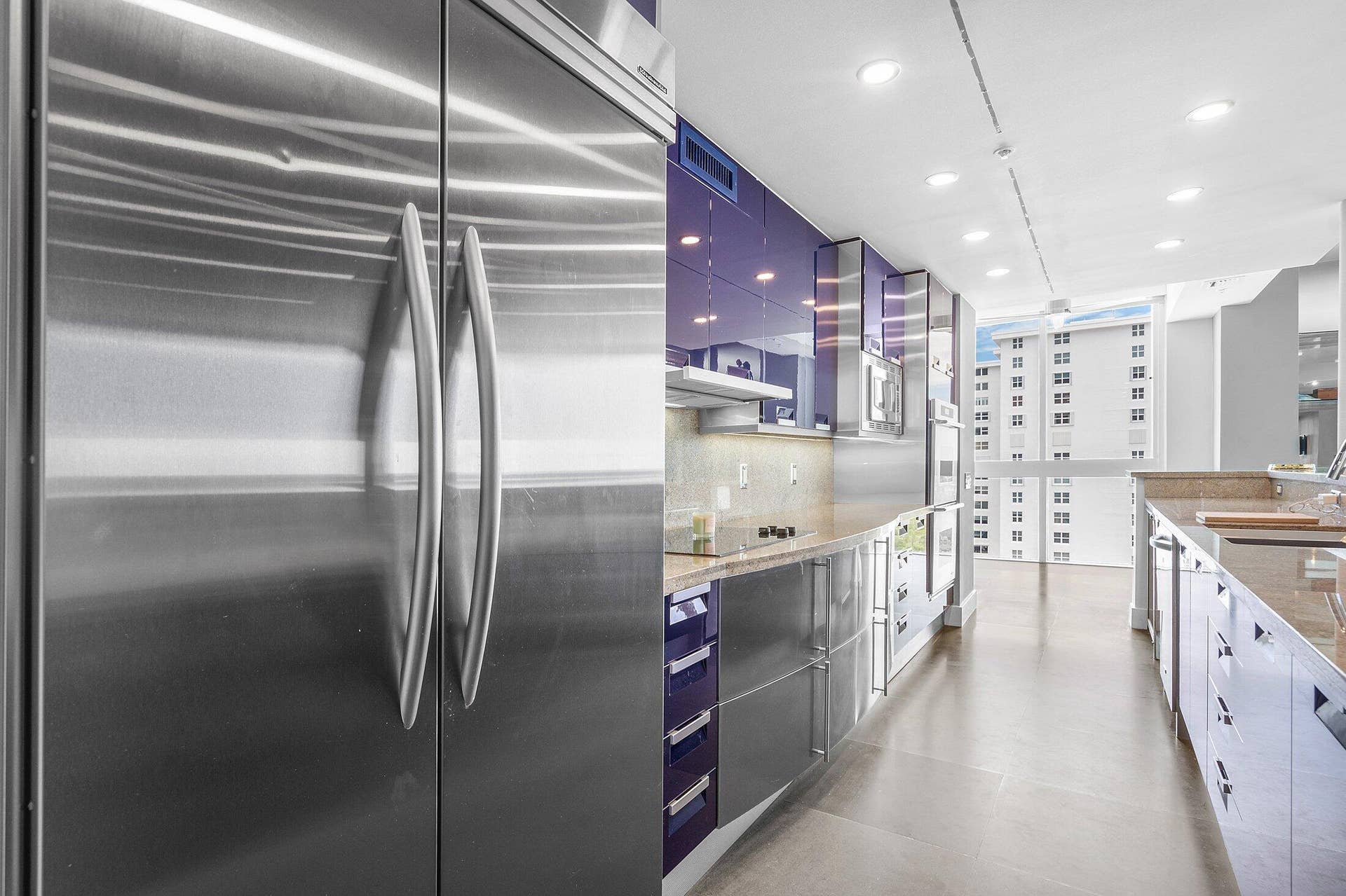 715 Bayshore Drive, #Ph4, Fort Lauderdale, FL 33304 Kitchen