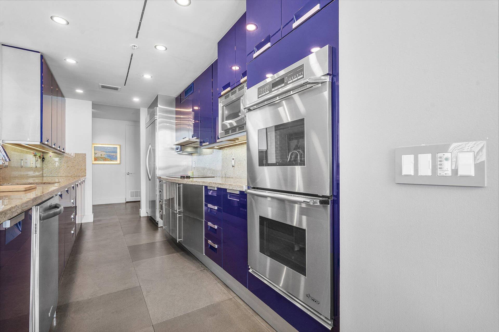 715 Bayshore Drive, #Ph4, Fort Lauderdale, FL 33304 Kitchen