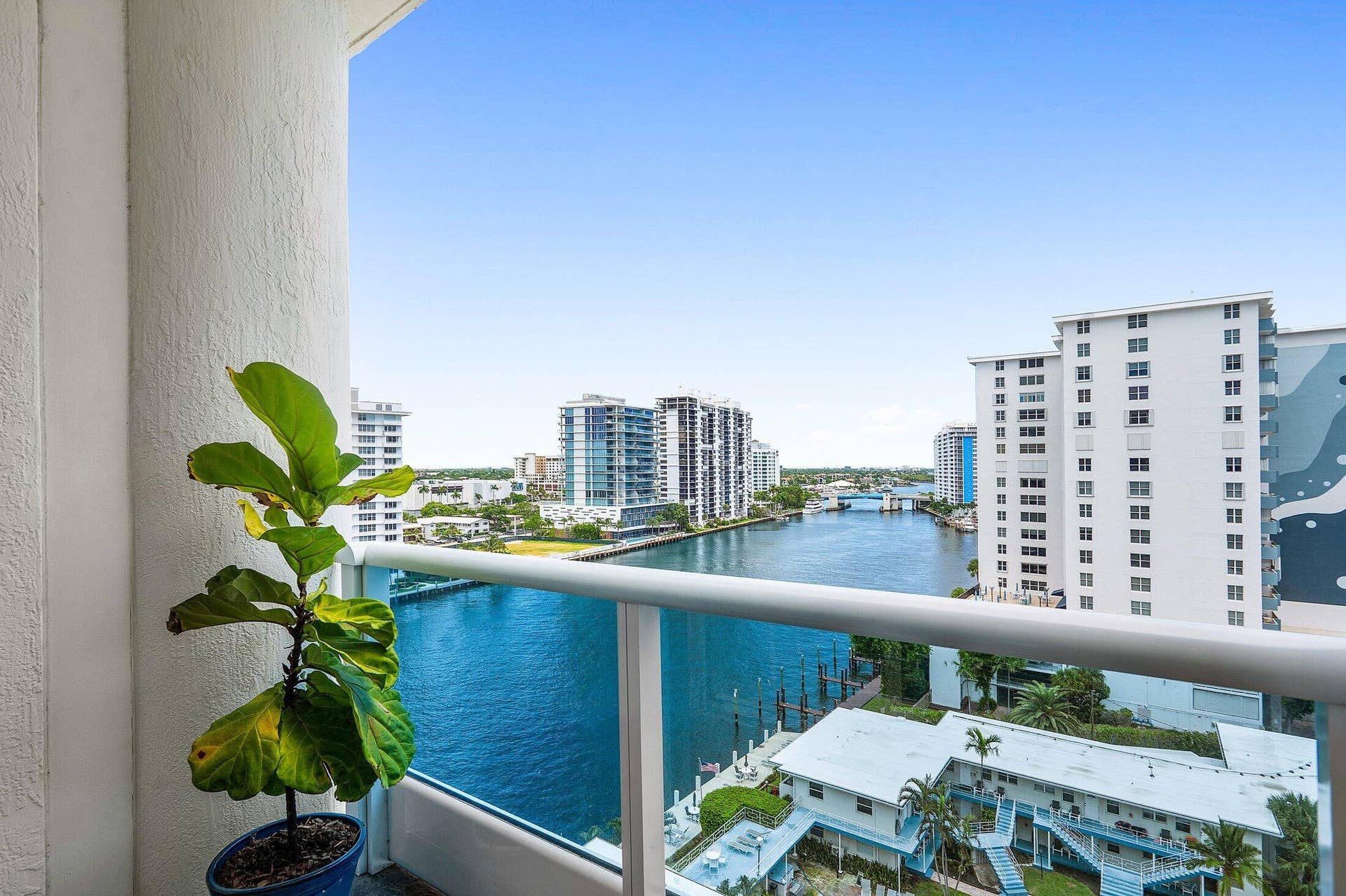 715 Bayshore Drive, #Ph4, Fort Lauderdale, FL 33304 Bedroom 3 - Terrace Facing North