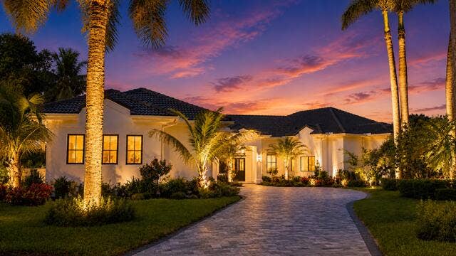 Property photo for 2525 Seminole Circle, West Palm Beach, FL