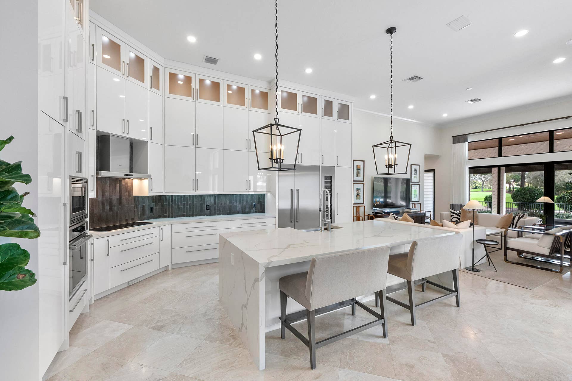 Kitchen with Quartz Waterfall