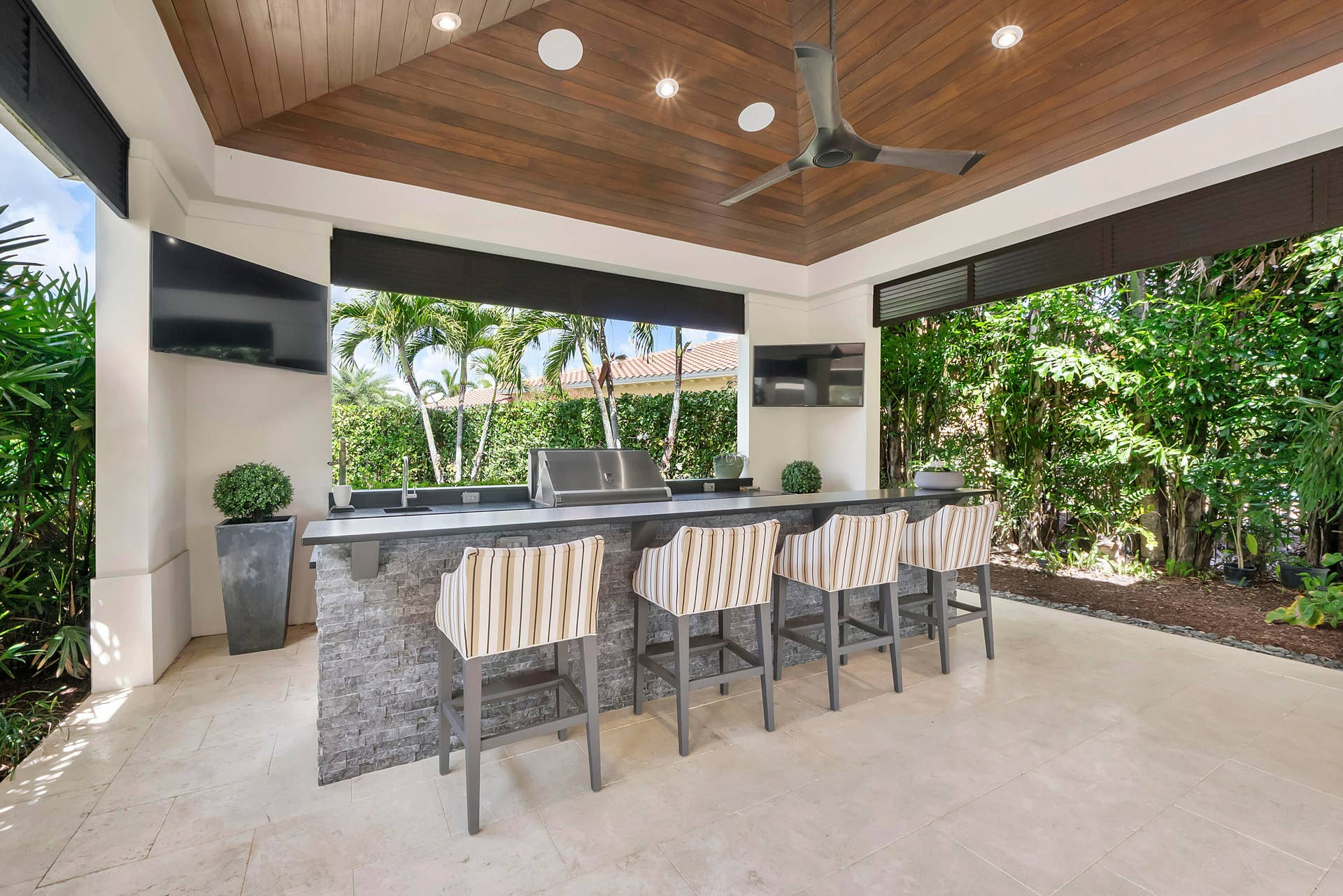 9840 Bay Leaf Ct_063
