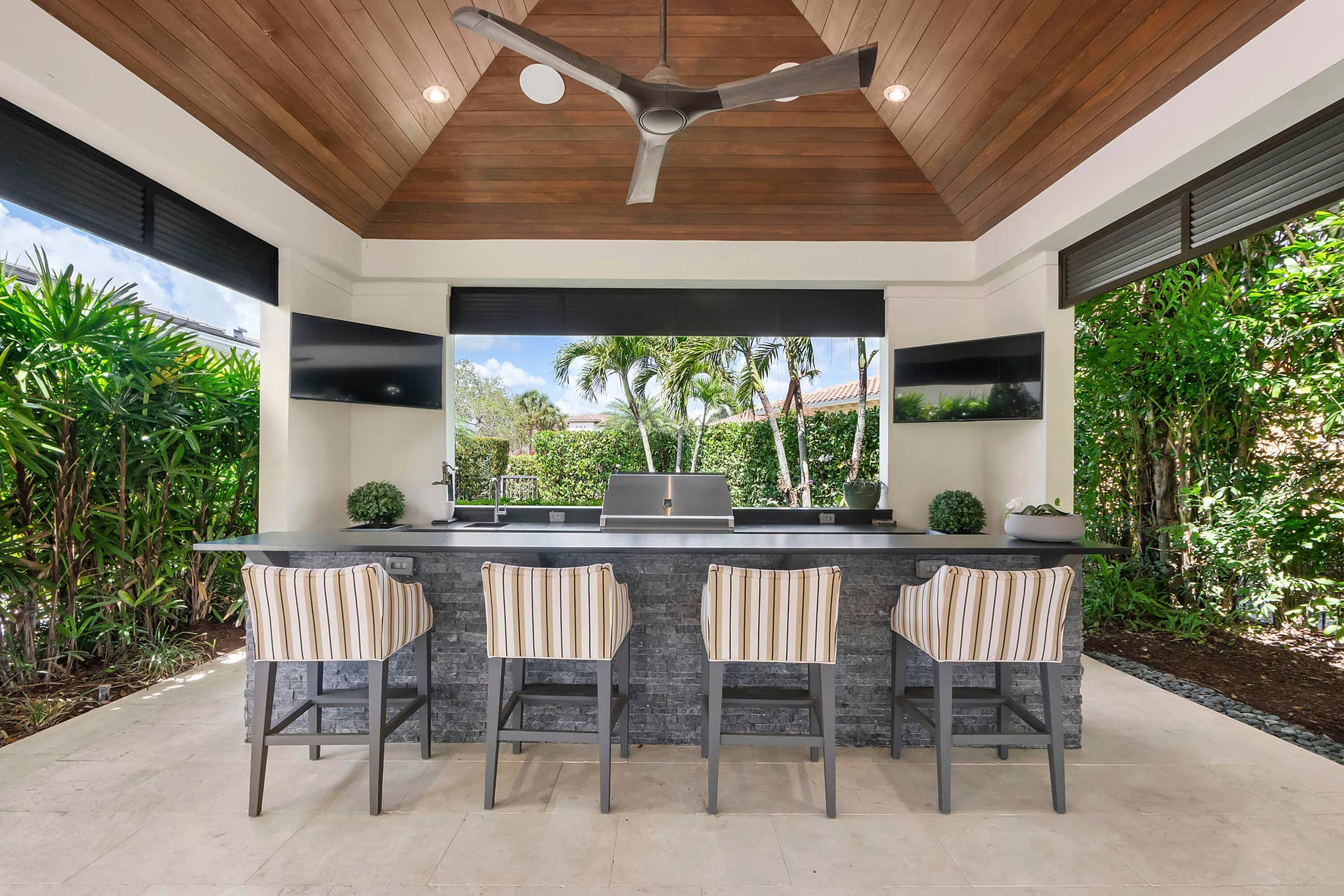 9840 Bay Leaf Ct_064