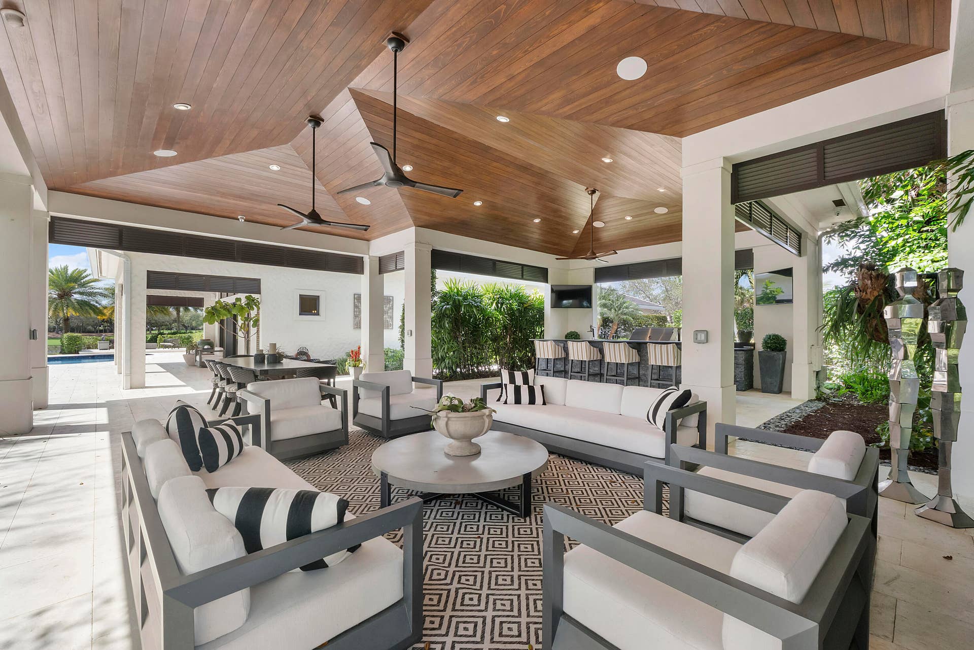9840 Bay Leaf Ct_062