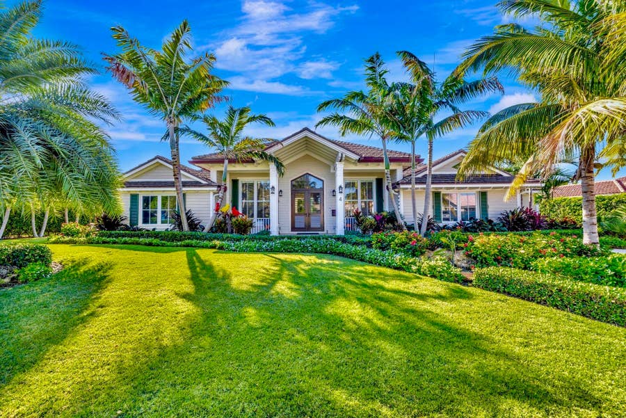 Property photo for 4 Oneida Lane, Sea Ranch Lakes, FL
