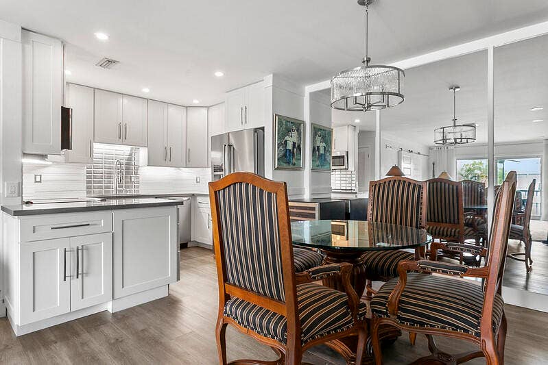 Dining & Kitchen