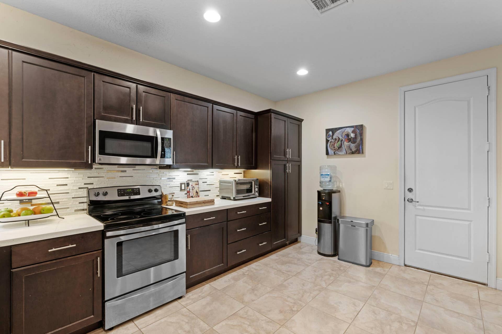 2134 Sabal Tree Court, West Palm Beach, FL 33411 Kitchen