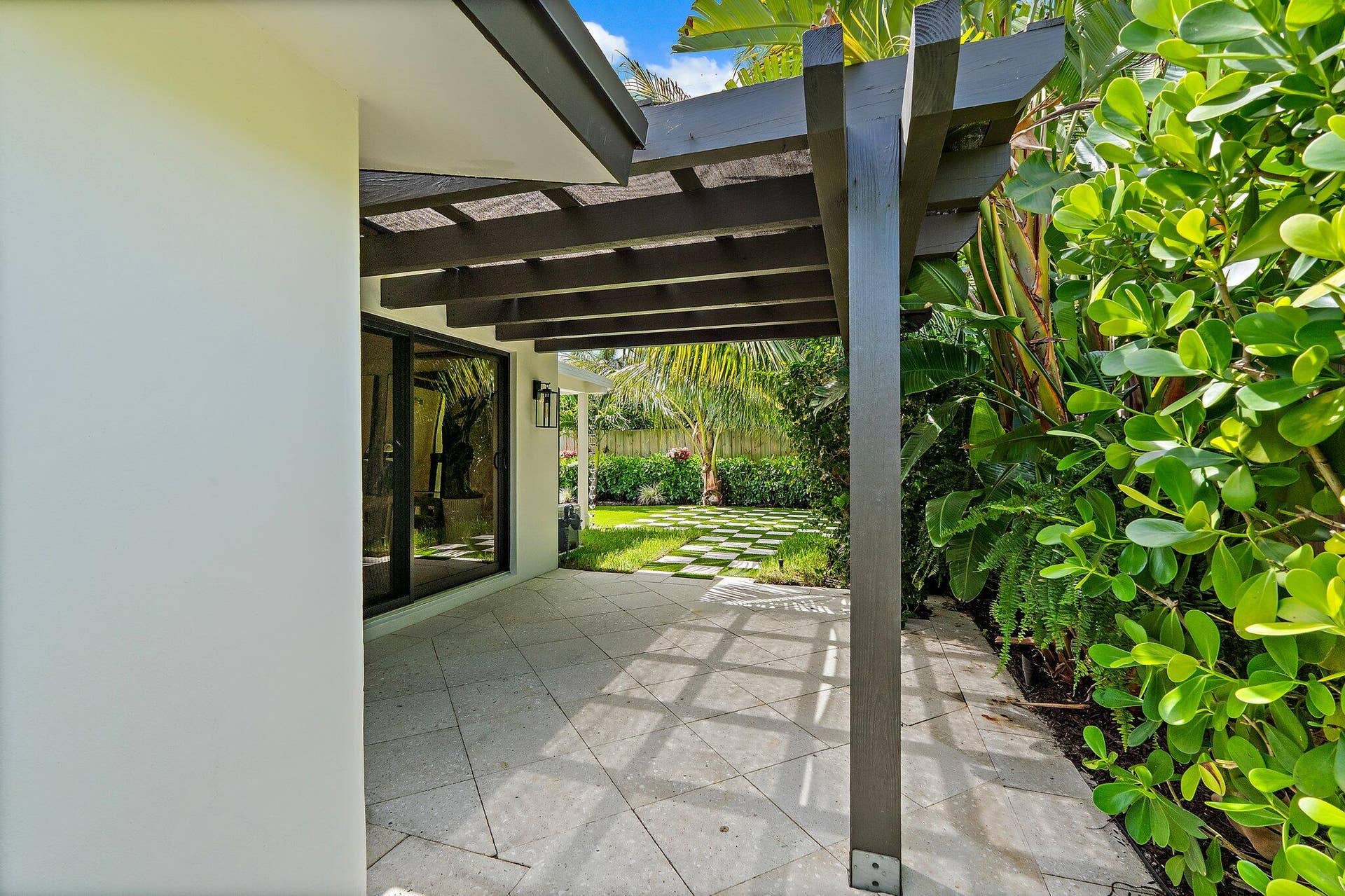 115-420GulfRd-NorthPalmBeach-SMALL