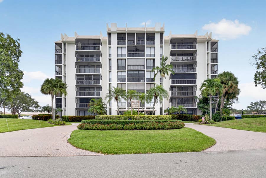 Property photo for 1761 SE Bridgewood Drive, Boca Raton, FL