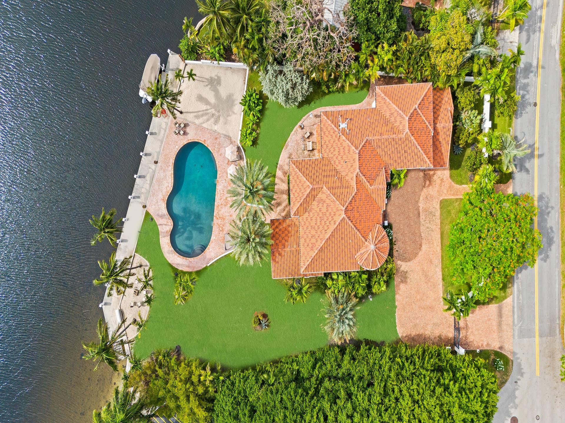 2101 MIDDLE RIVER Drive, Fort Lauderdale, FL 33305 DJI_20260728164114_0722_D