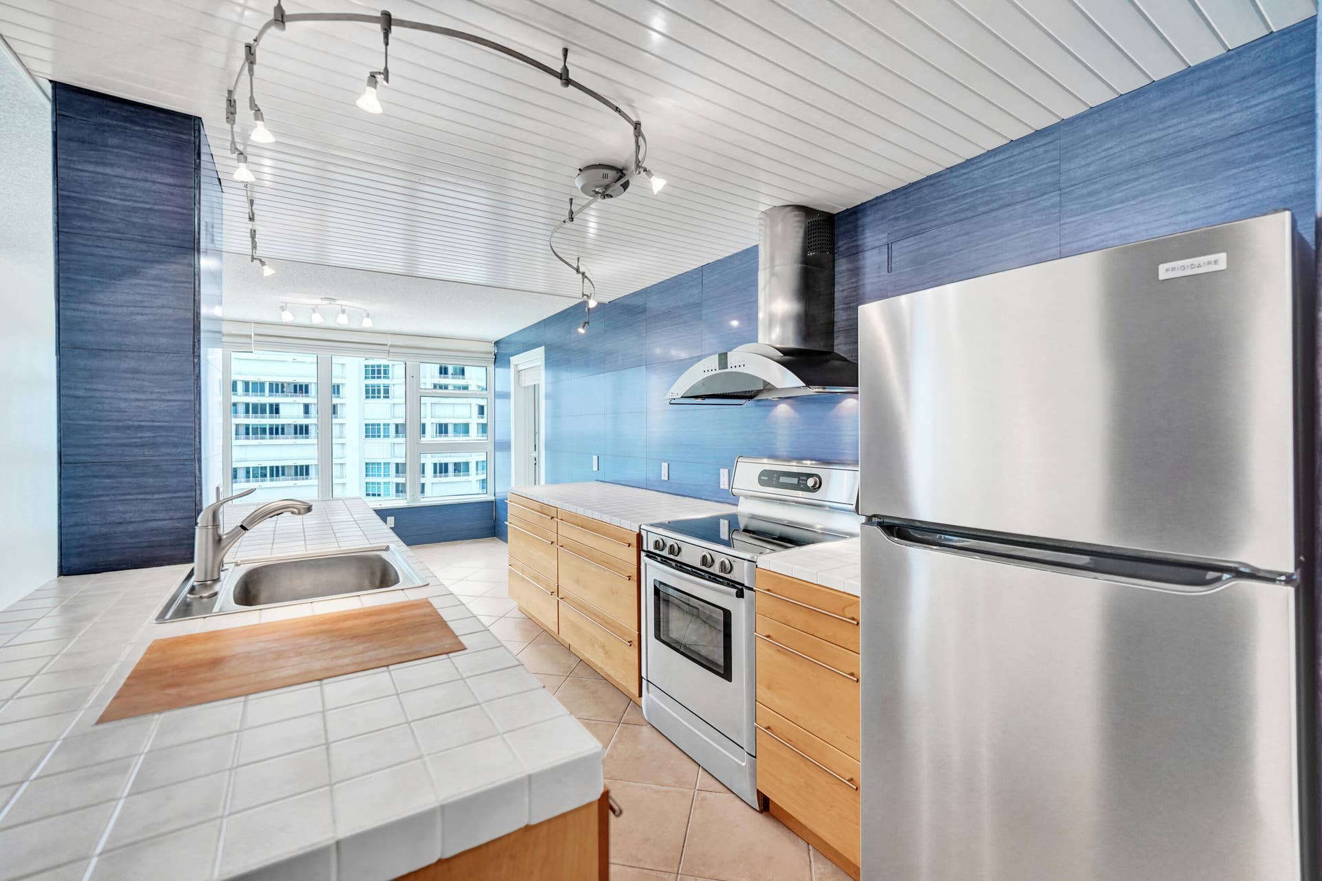 Open Kitchen