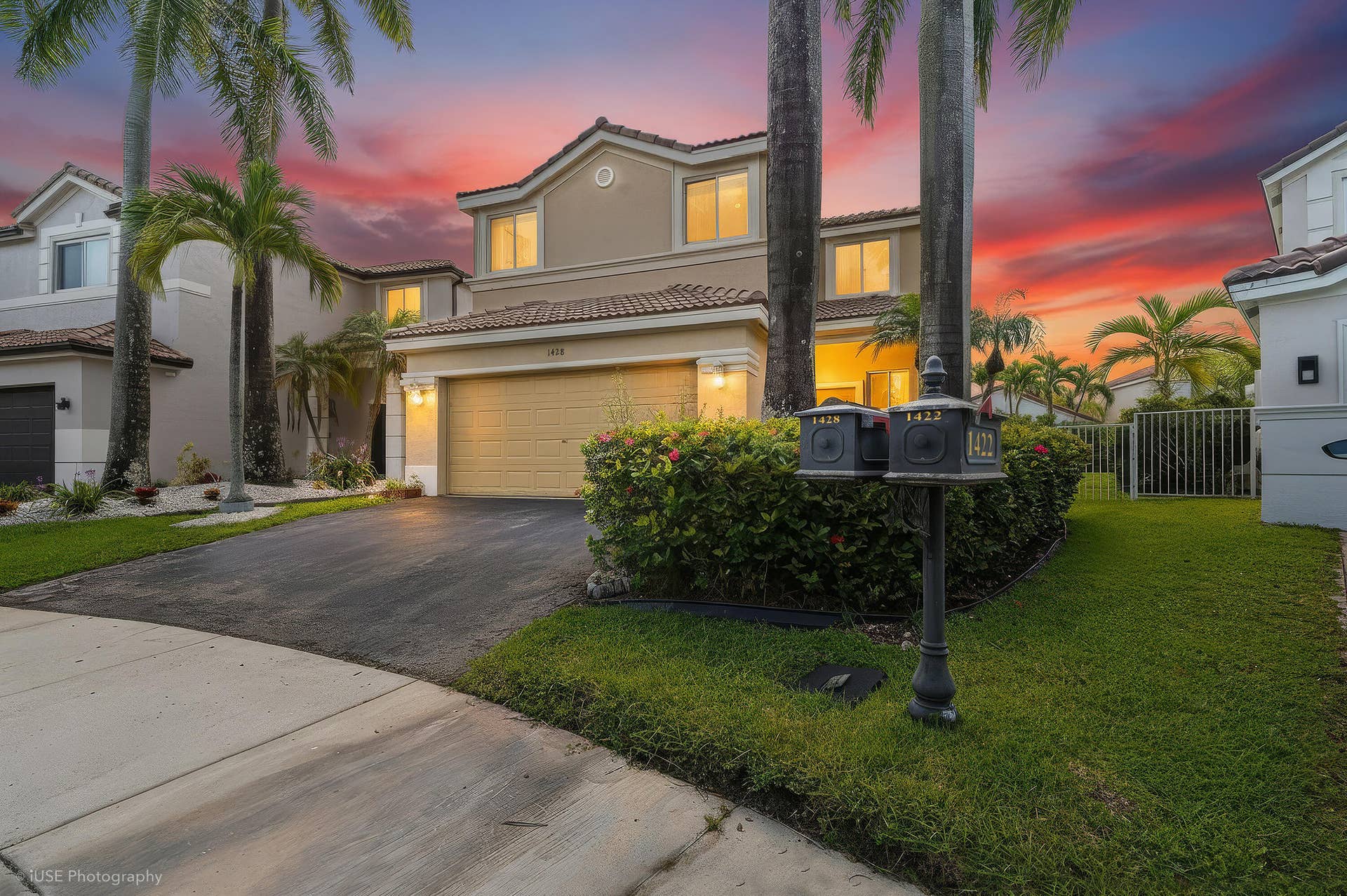 1428 CANARY ISLAND Drive, Weston, FL 33327 1428 - Photo - Twilight