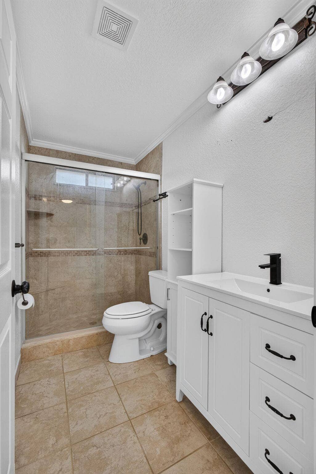 18371 Flagship Circle, Jupiter, FL 33458 19-web-or-mls-5D1A9661