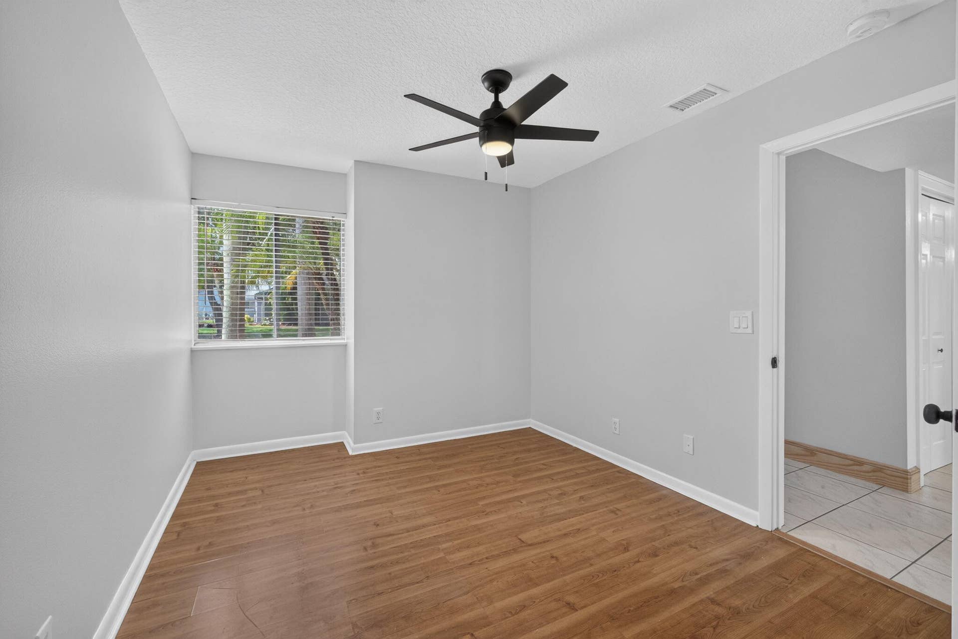 18371 Flagship Circle, Jupiter, FL 33458 14-web-or-mls-5D1A9635