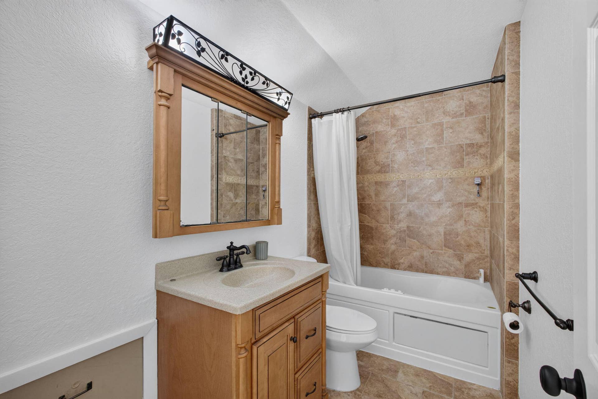 18371 Flagship Circle, Jupiter, FL 33458 42-web-or-mls-5D1A9595