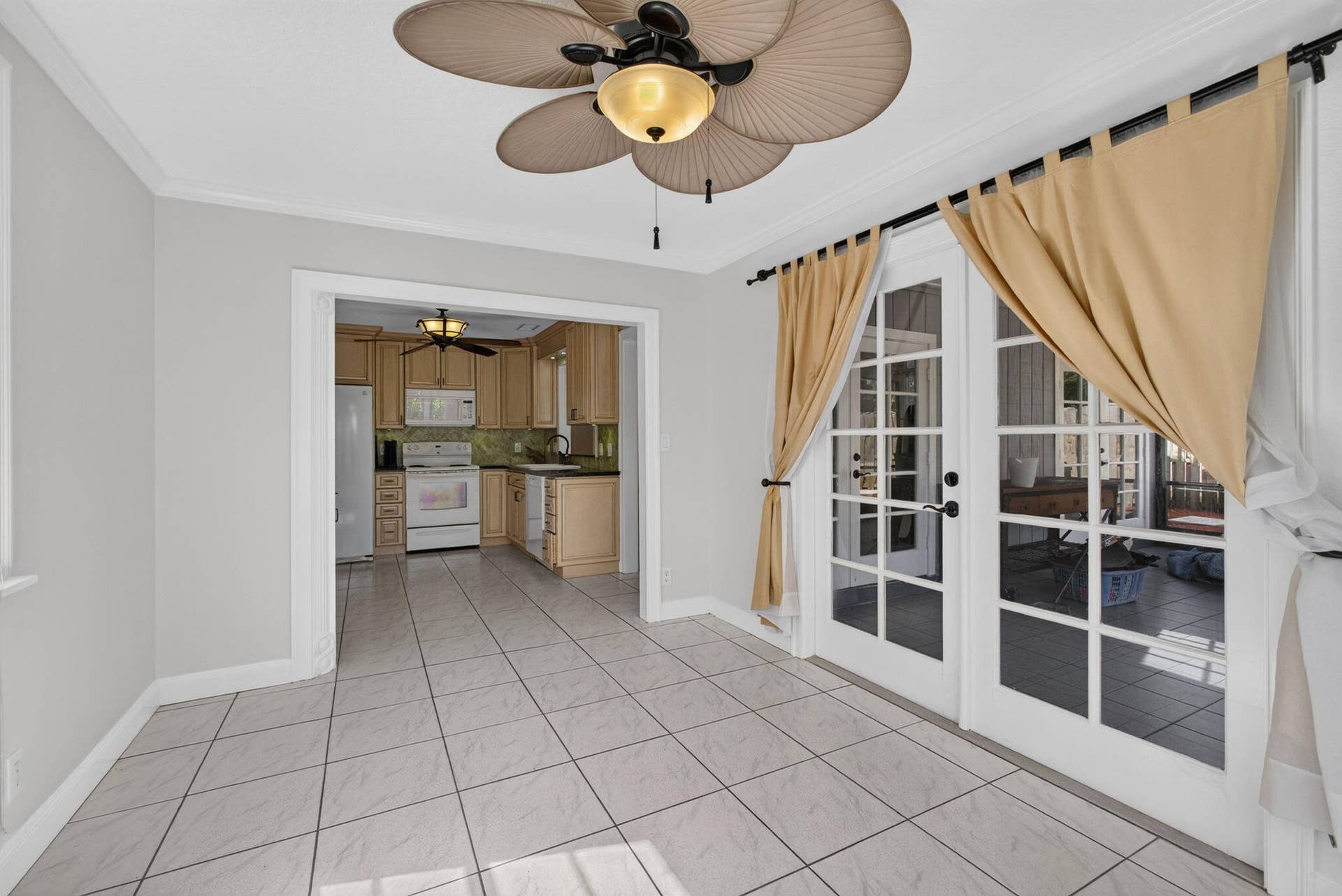 18371 Flagship Circle, Jupiter, FL 33458 22-web-or-mls-5D1A9681