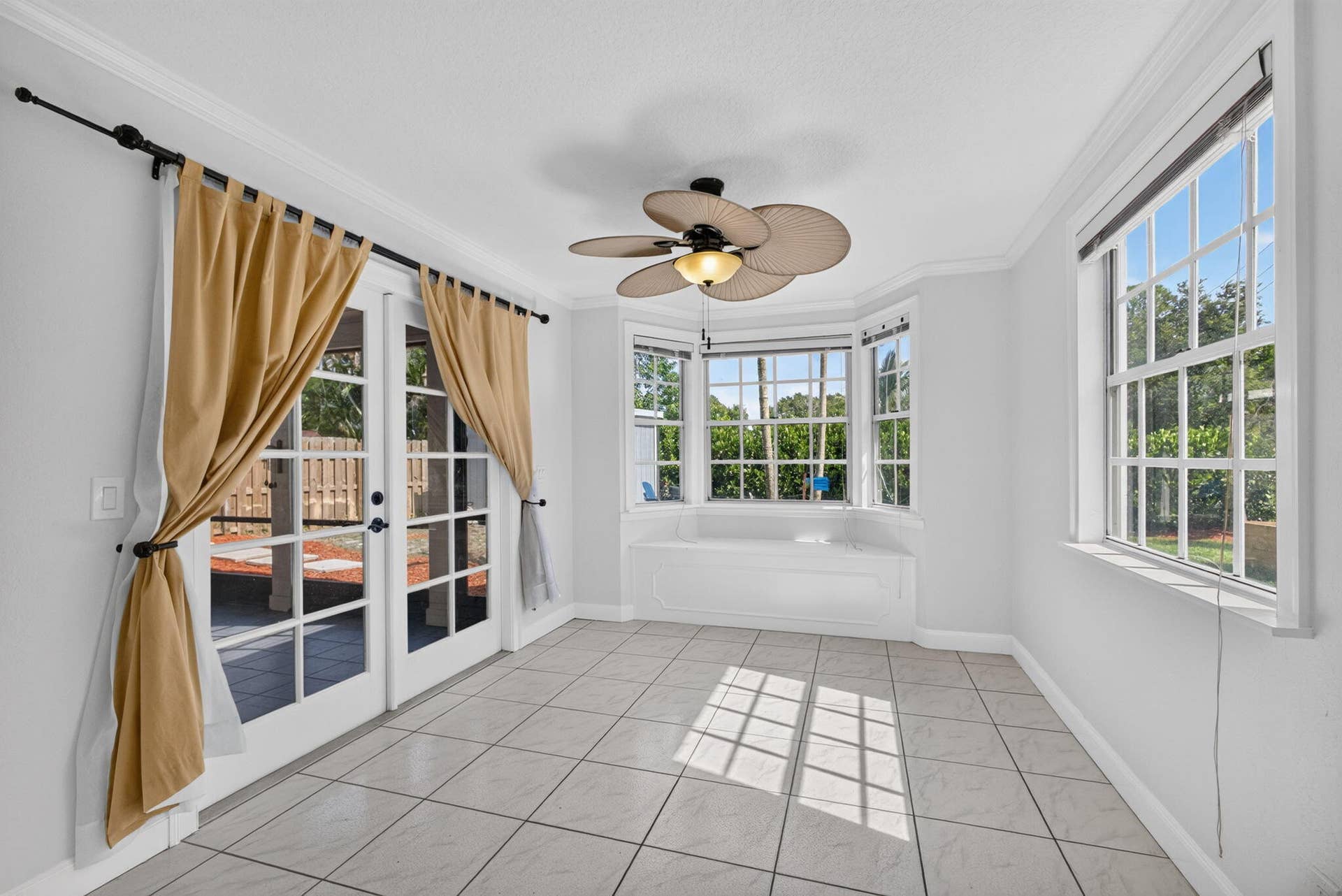 18371 Flagship Circle, Jupiter, FL 33458 21-web-or-mls-5D1A9675