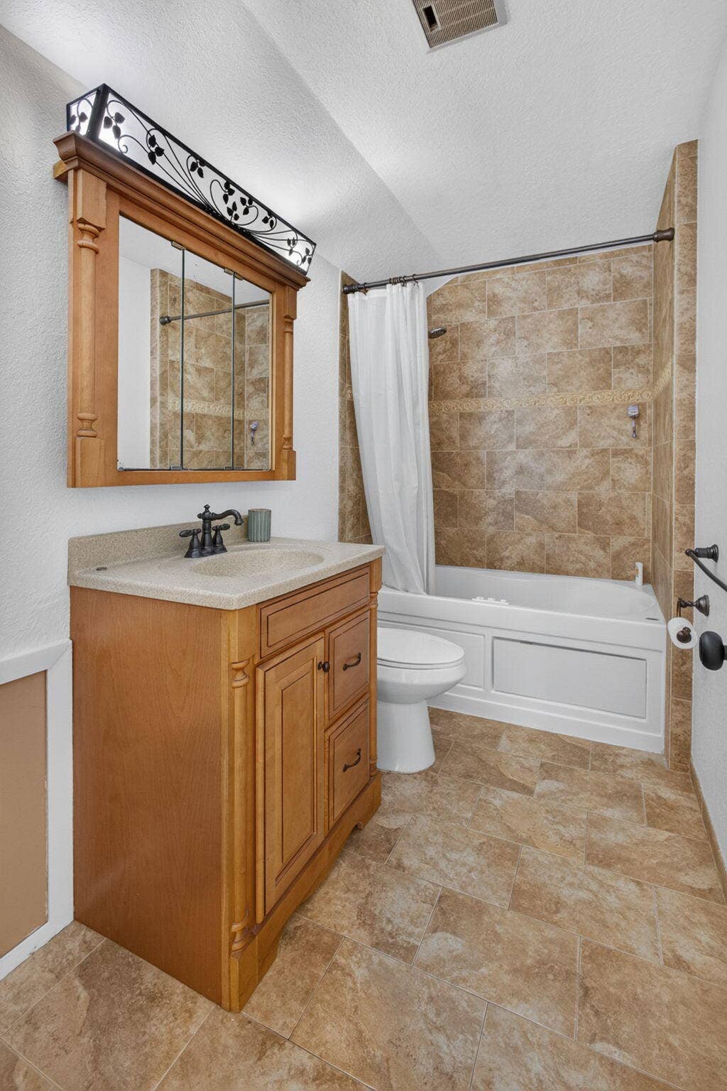 18371 Flagship Circle, Jupiter, FL 33458 43-web-or-mls-5D1A9600
