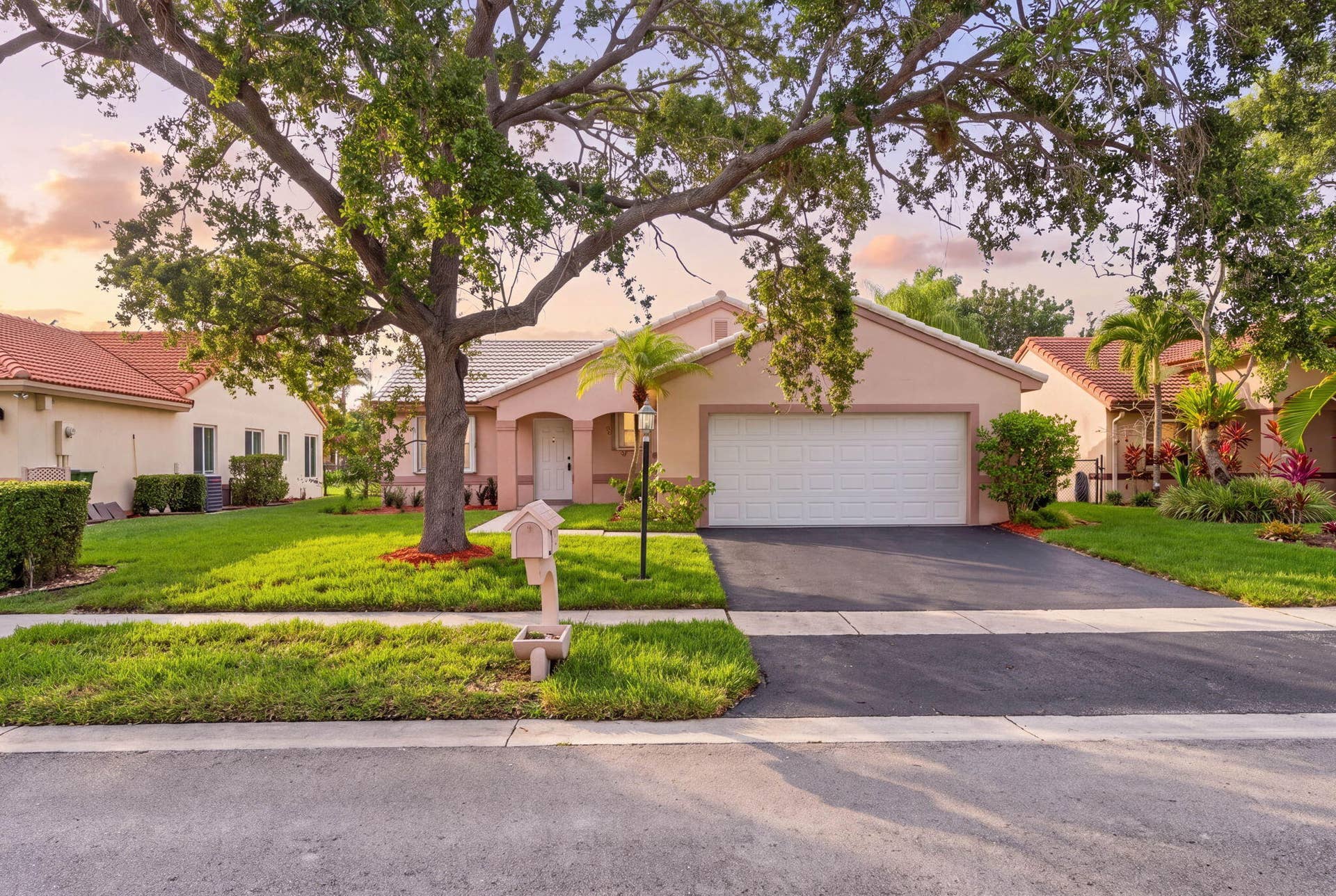 18871 NW 2ND Street, Pembroke Pines, FL 33029 2-web-or-mls-DSC01479_hf4k_sunrise