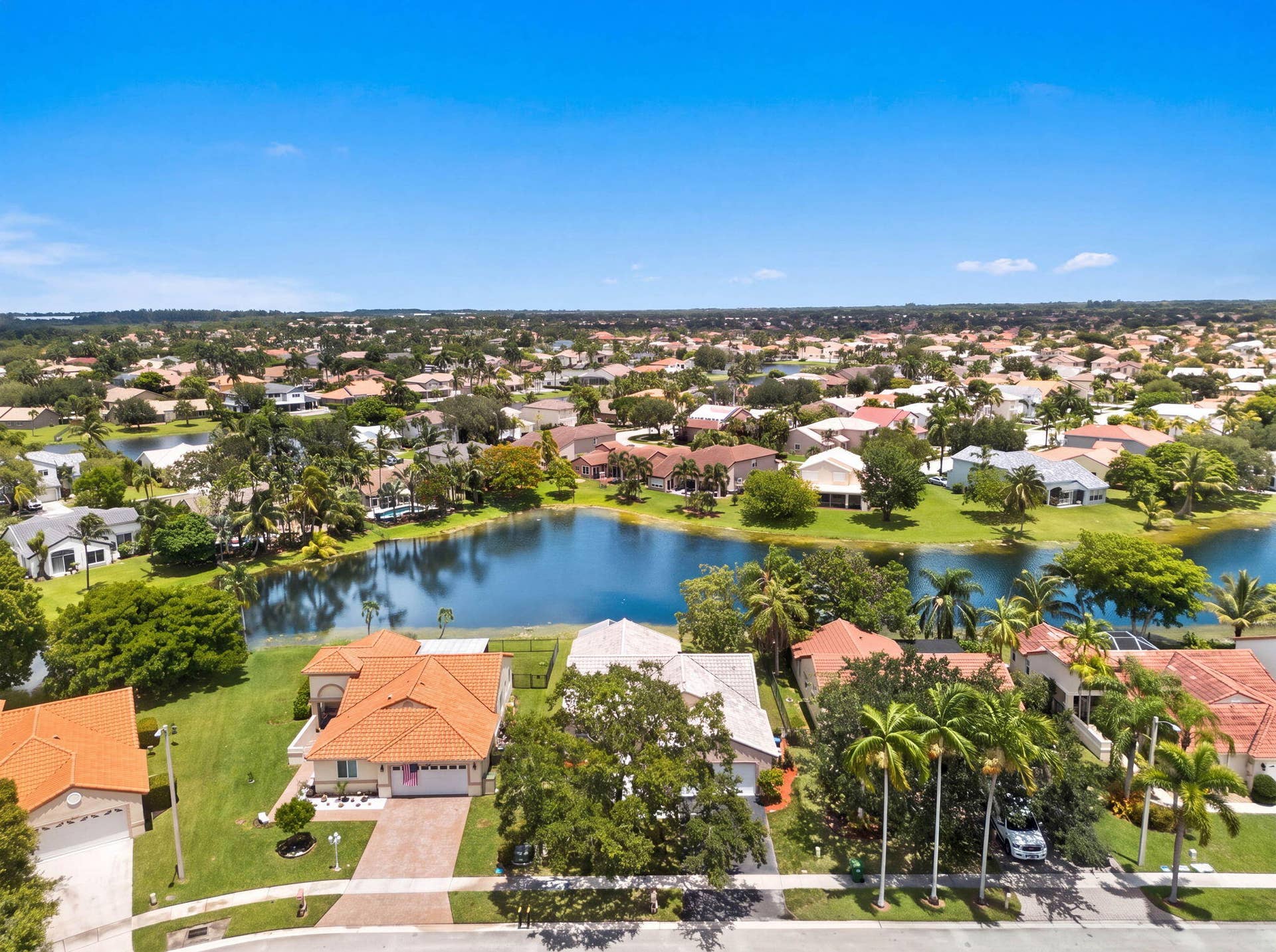 18871 NW 2ND Street, Pembroke Pines, FL 33029 5-web-or-mls-DJI_20260729130612_0252_D_h