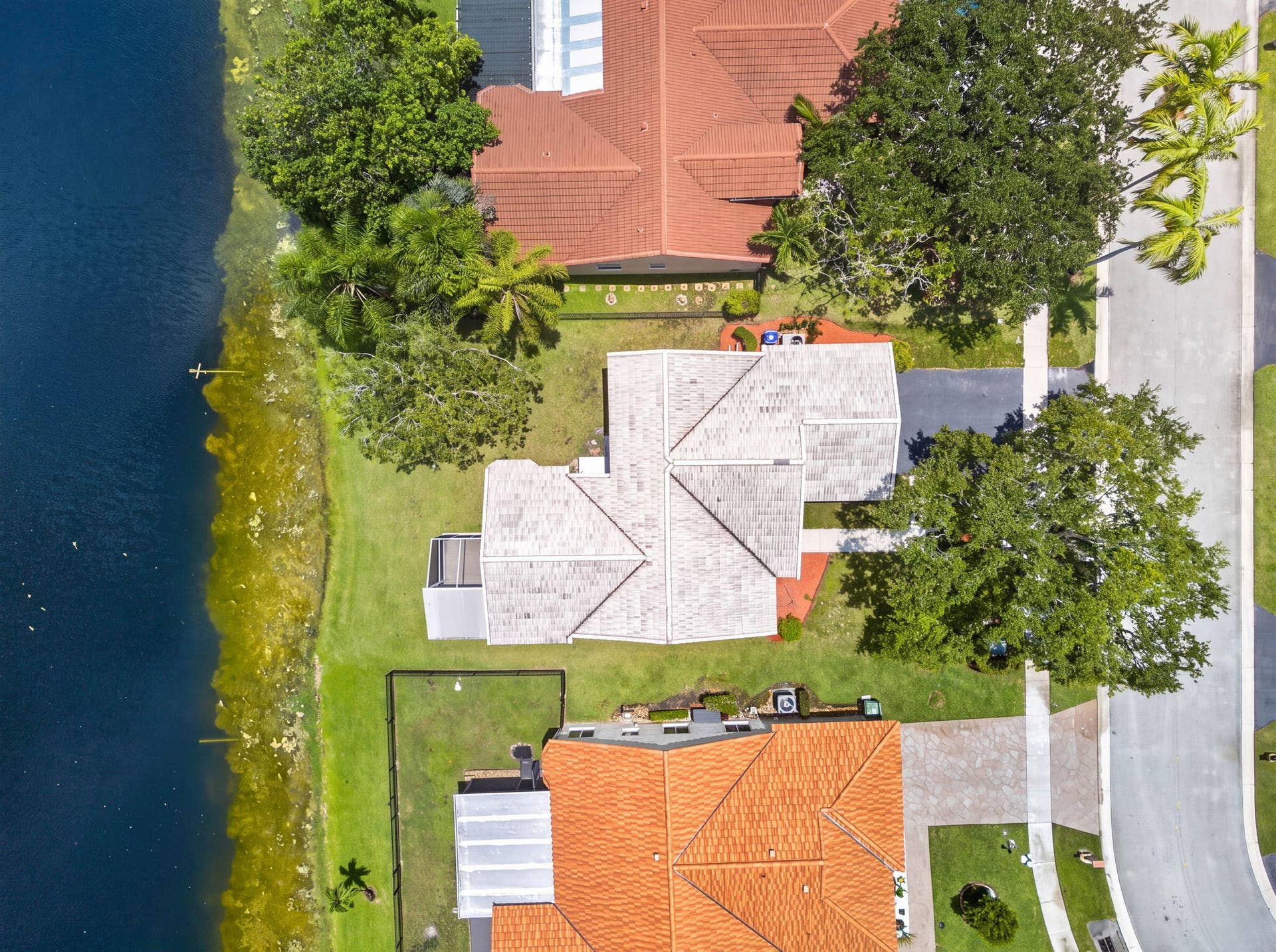 18871 NW 2ND Street, Pembroke Pines, FL 33029 7-web-or-mls-DJI_20260729130637_0253_D_h
