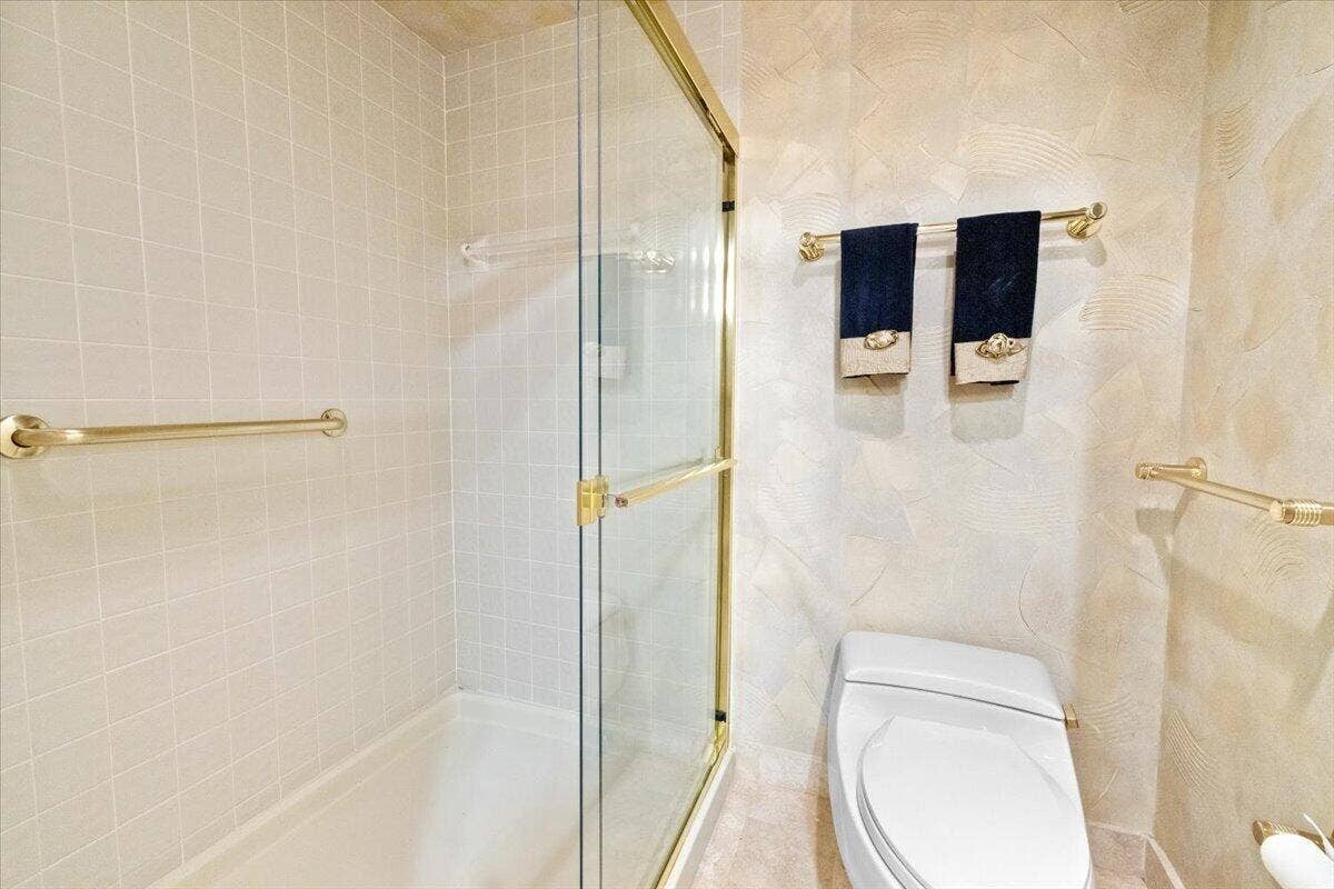 17047 Boca Club Boulevard, #166B, Boca Raton, FL 33487 26-17047 Boca Club Blvd #166B-8857