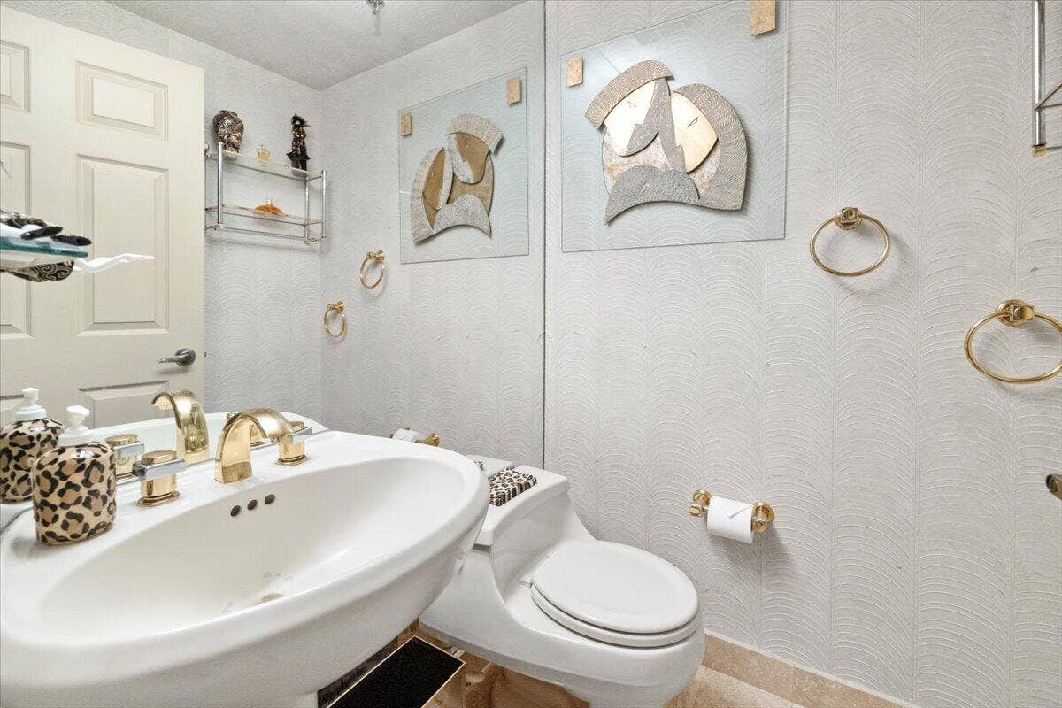 17047 Boca Club Boulevard, #166B, Boca Raton, FL 33487 12-17047 Boca Club Blvd #166B-8718