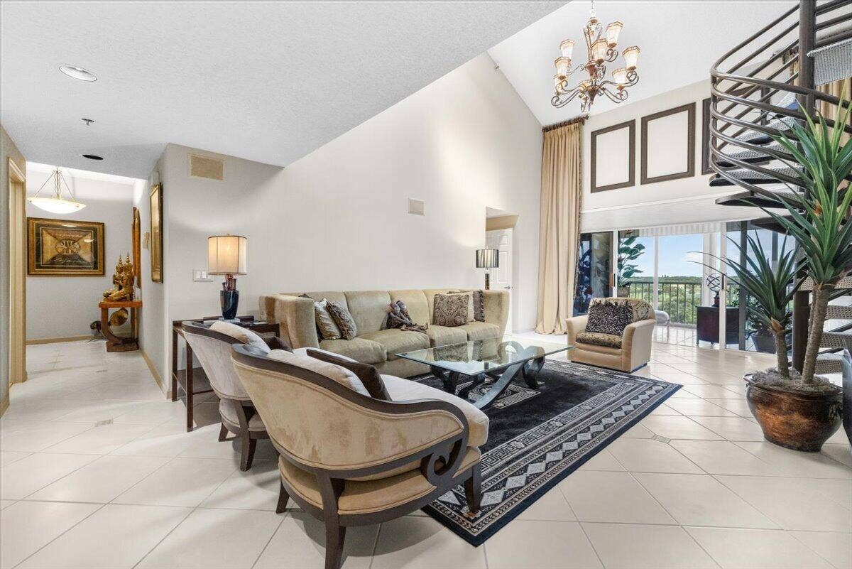 17047 Boca Club Boulevard, #166B, Boca Raton, FL 33487 04-17047 Boca Club Blvd #166B-8872
