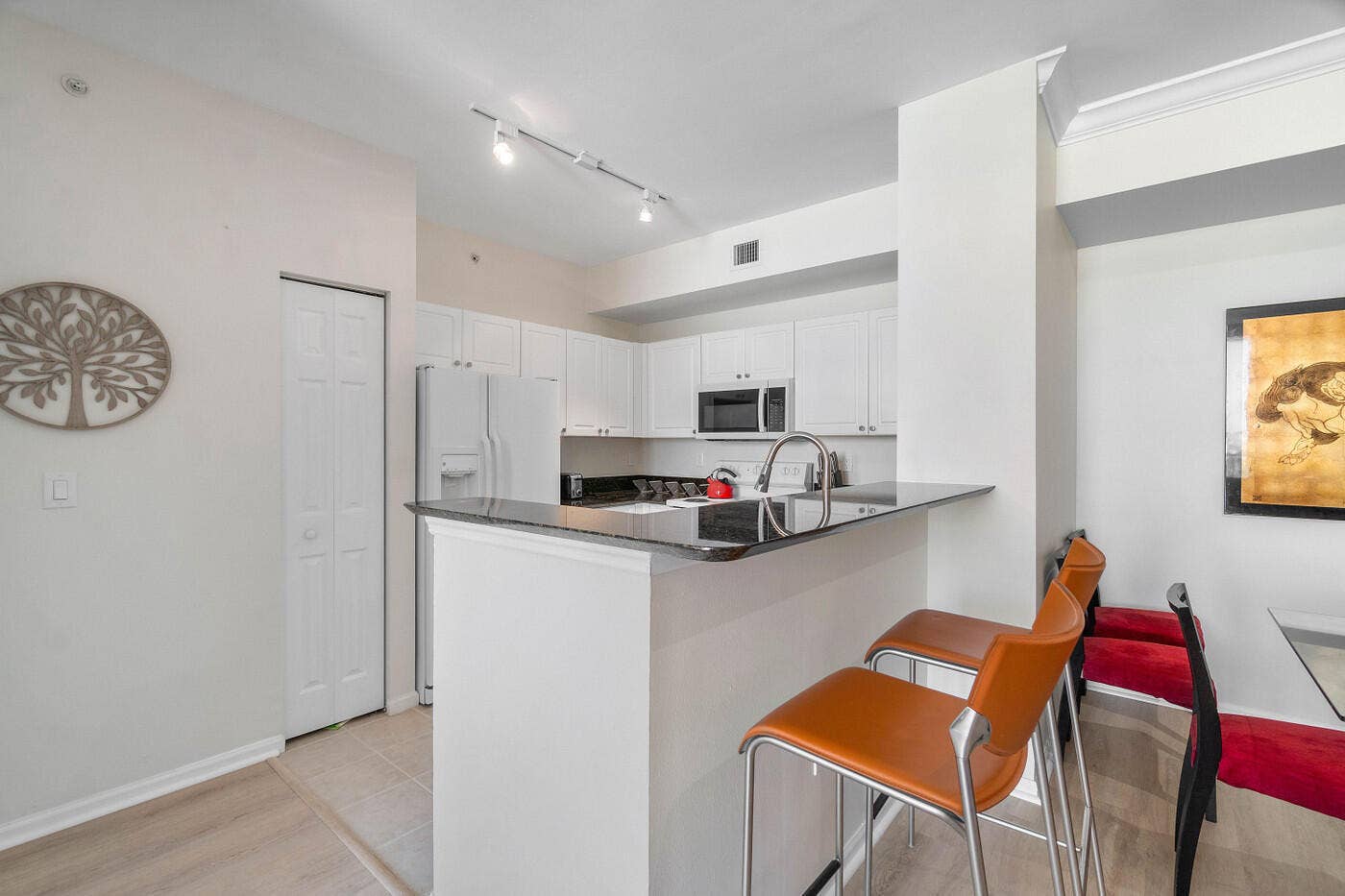 651 Okeechobee Boulevard, #1104, West Palm Beach, West Palm Beach, FL 33401 kitchen 2