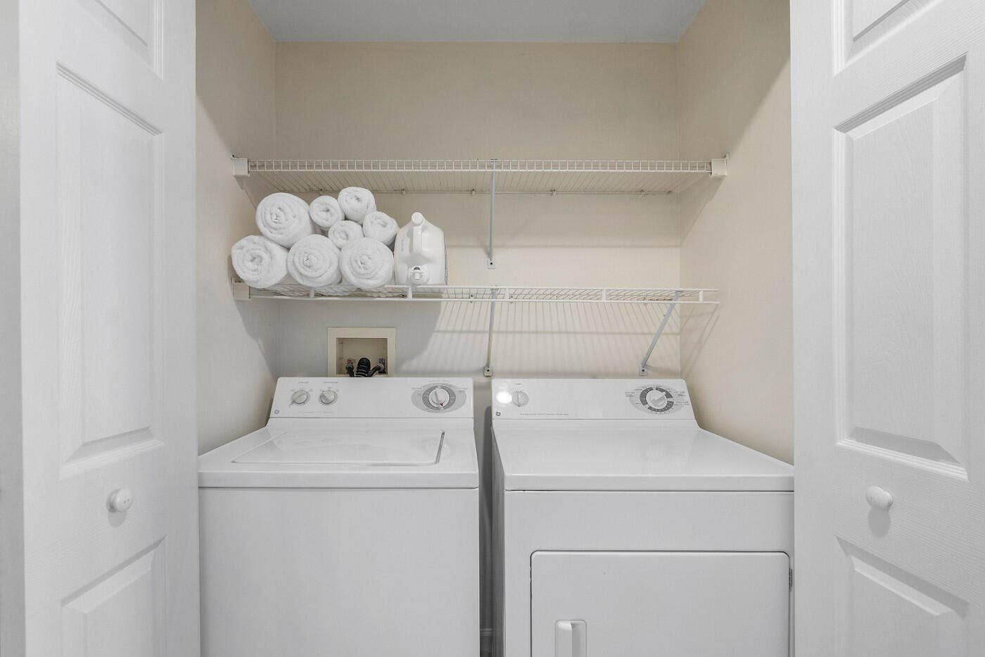 651 Okeechobee Boulevard, #1104, West Palm Beach, West Palm Beach, FL 33401 laundry