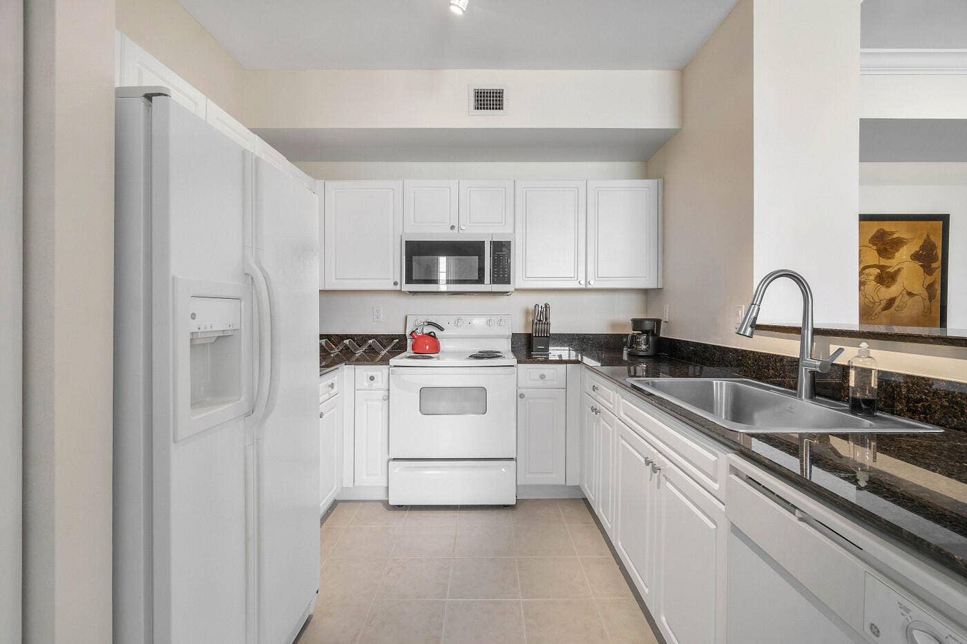 651 Okeechobee Boulevard, #1104, West Palm Beach, West Palm Beach, FL 33401 kitchen 5