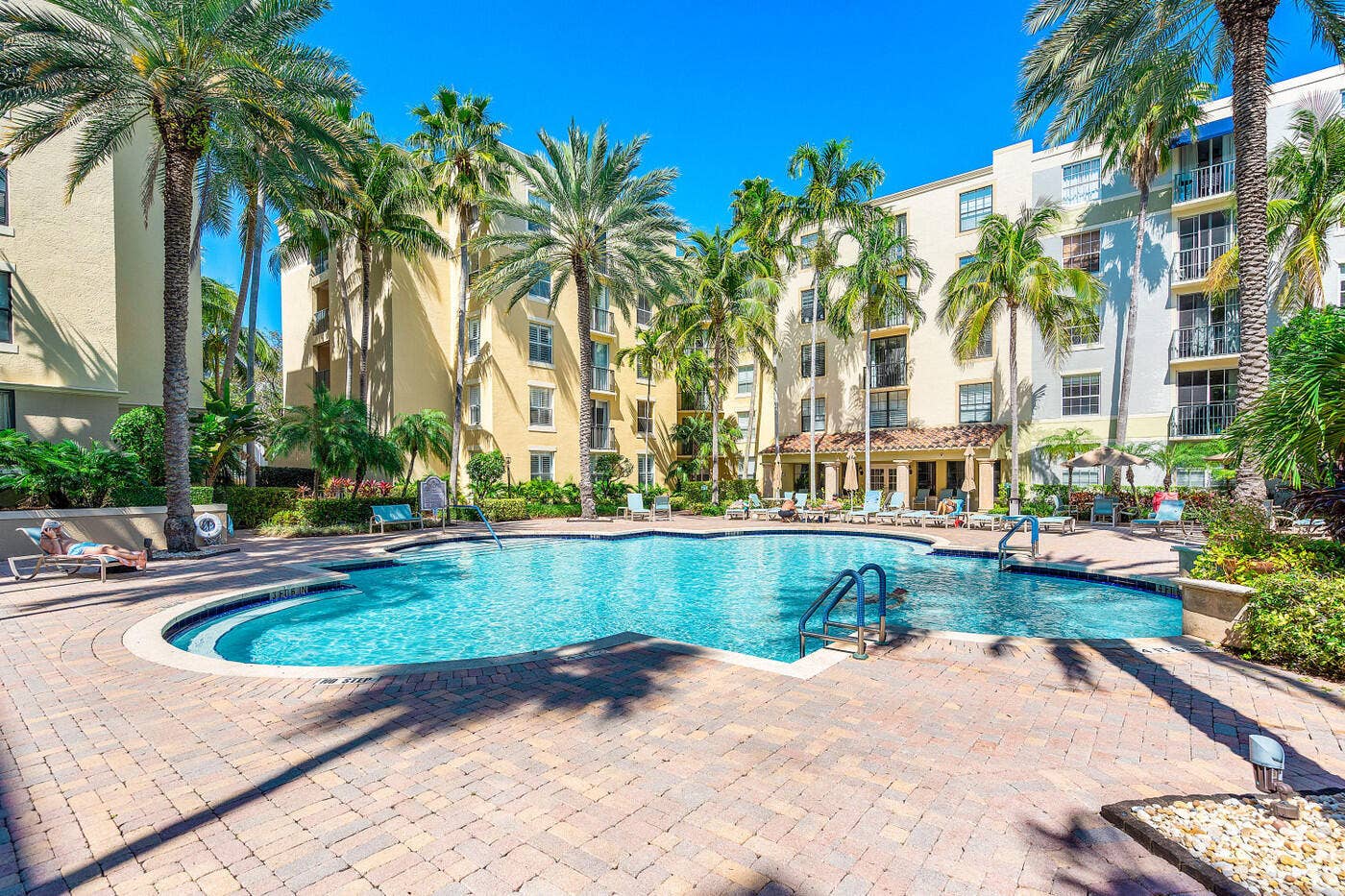 651 Okeechobee Boulevard, #1104, West Palm Beach, West Palm Beach, FL 33401 pool