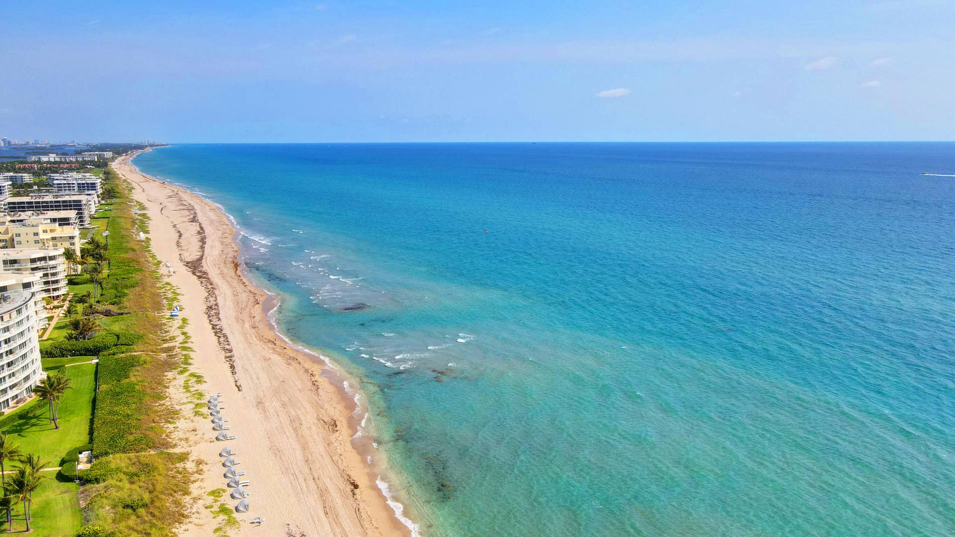 2780 S OCEAN Boulevard, #510, Palm Beach, Palm Beach, FL 33480 Wide beaches