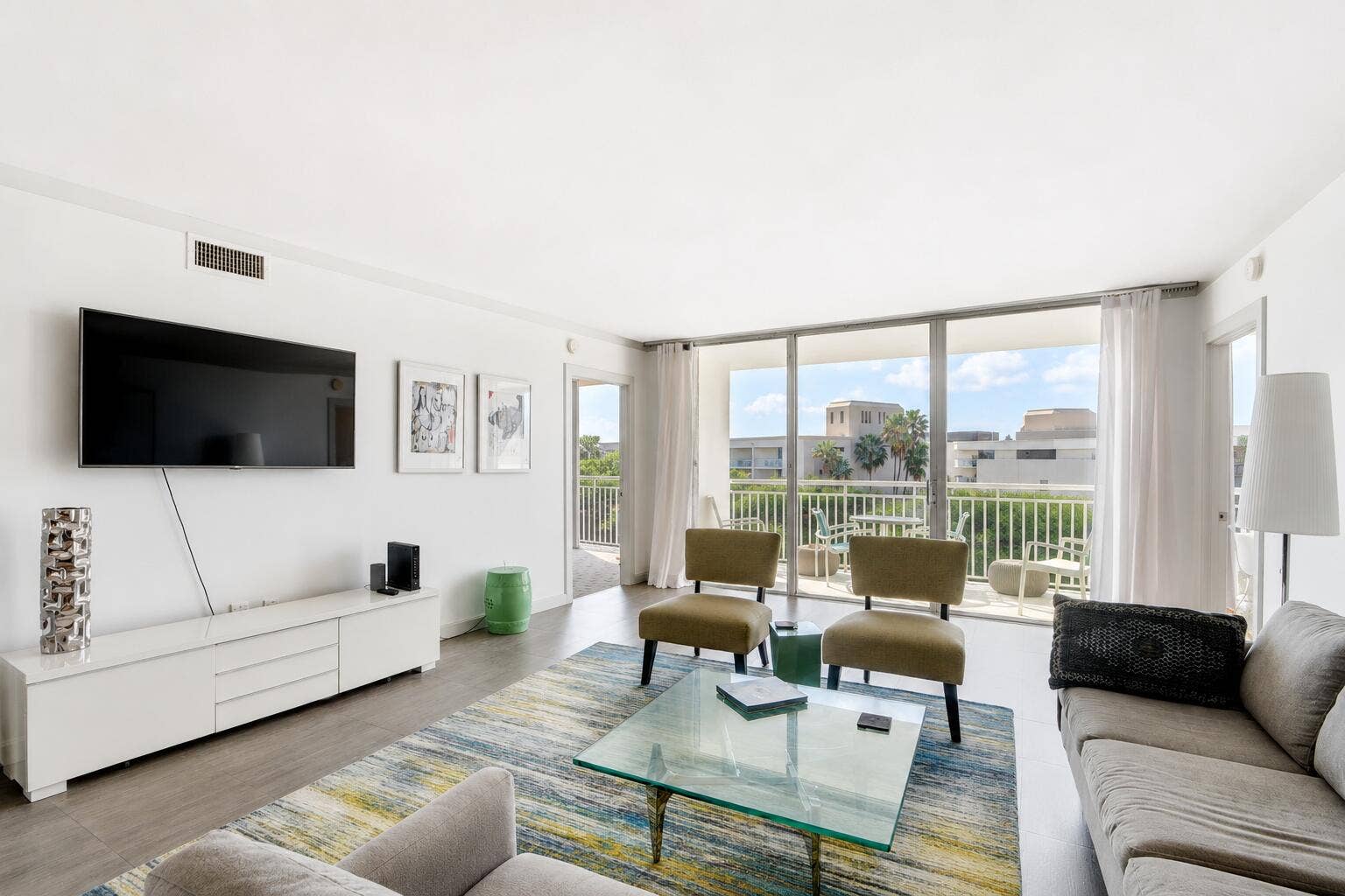 2780 S OCEAN Boulevard, #510, Palm Beach, Palm Beach, FL 33480 Living area