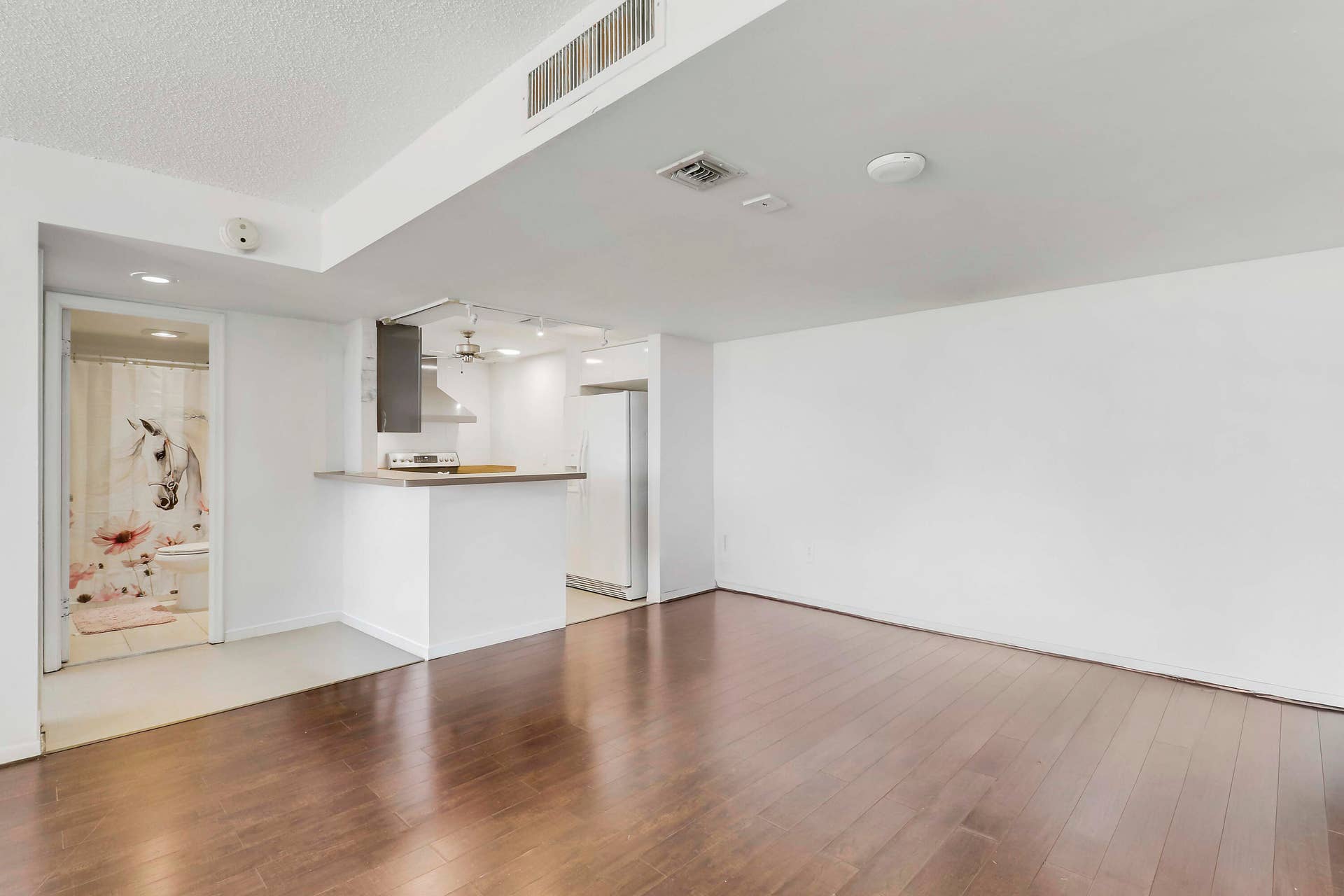 5600 N FLAGLER Drive, #1001, West Palm Beach, West Palm Beach, FL 33407 House-17