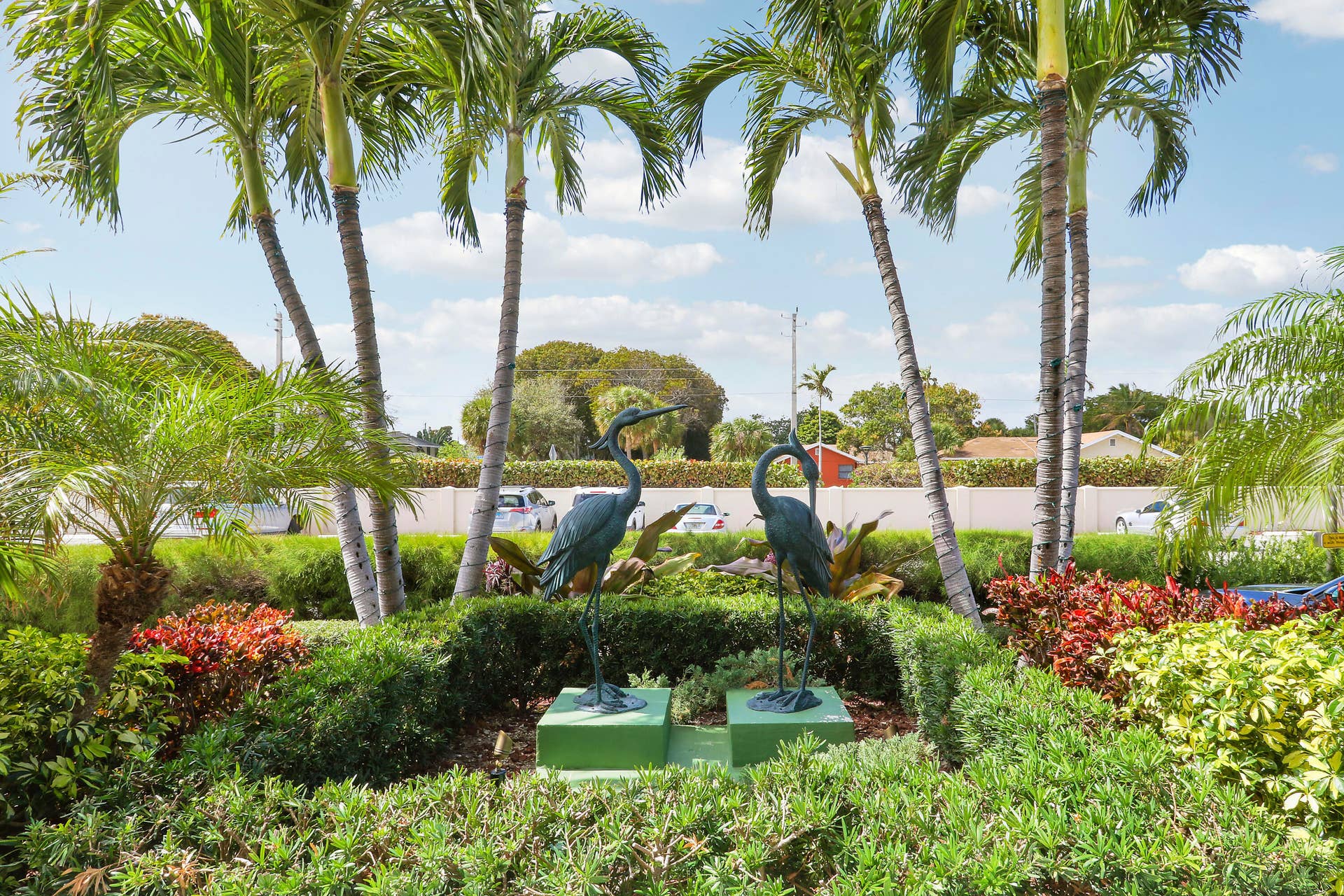 5600 N FLAGLER Drive, #1001, West Palm Beach, West Palm Beach, FL 33407 House4-12