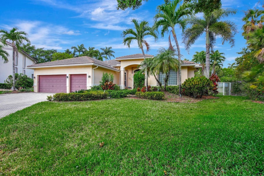 Property photo for 4070 Sanderling Lane, Weston, FL