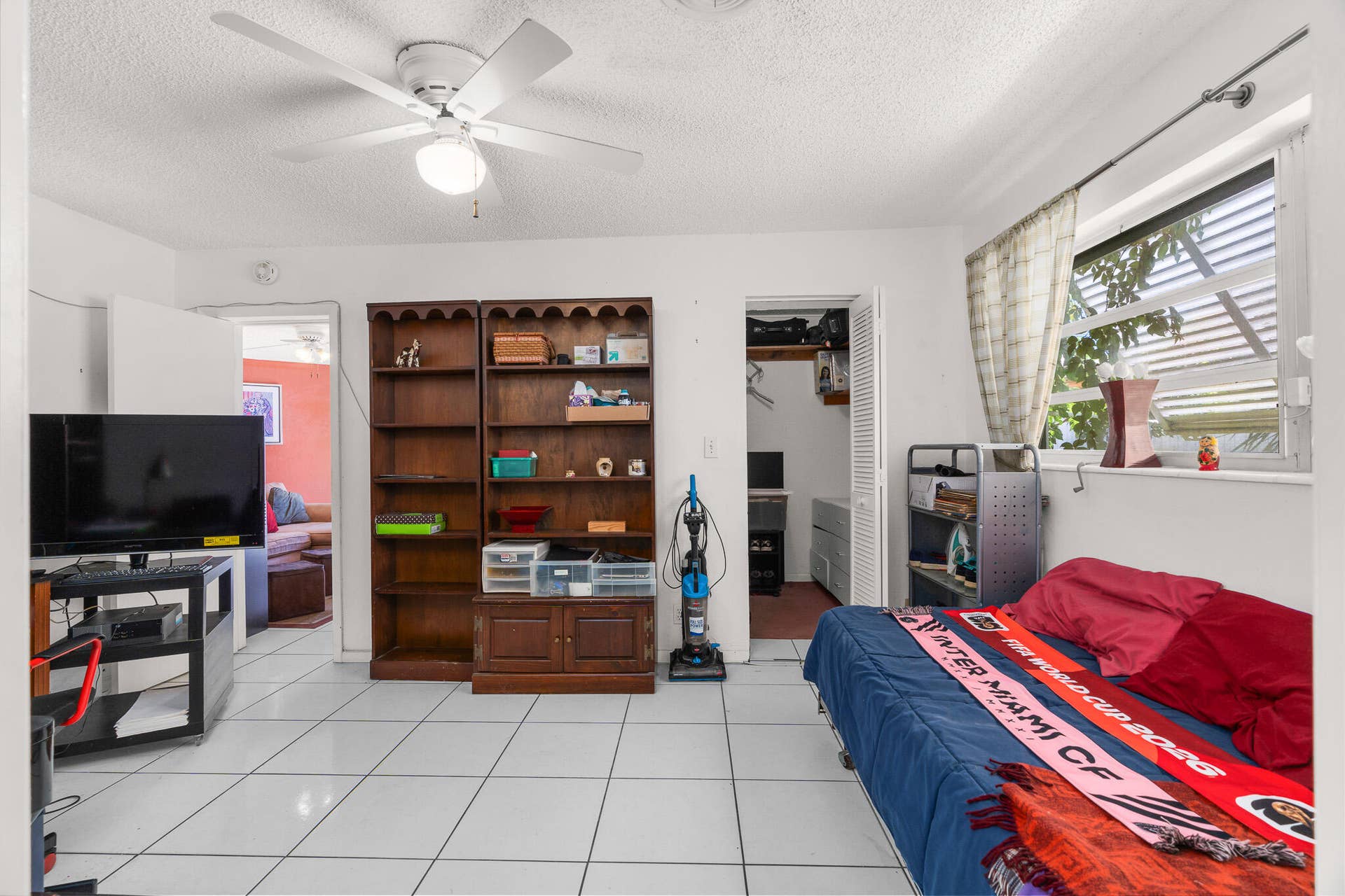 1601 NE 48TH Court, Oakland Park, FL 33334 DSC01648