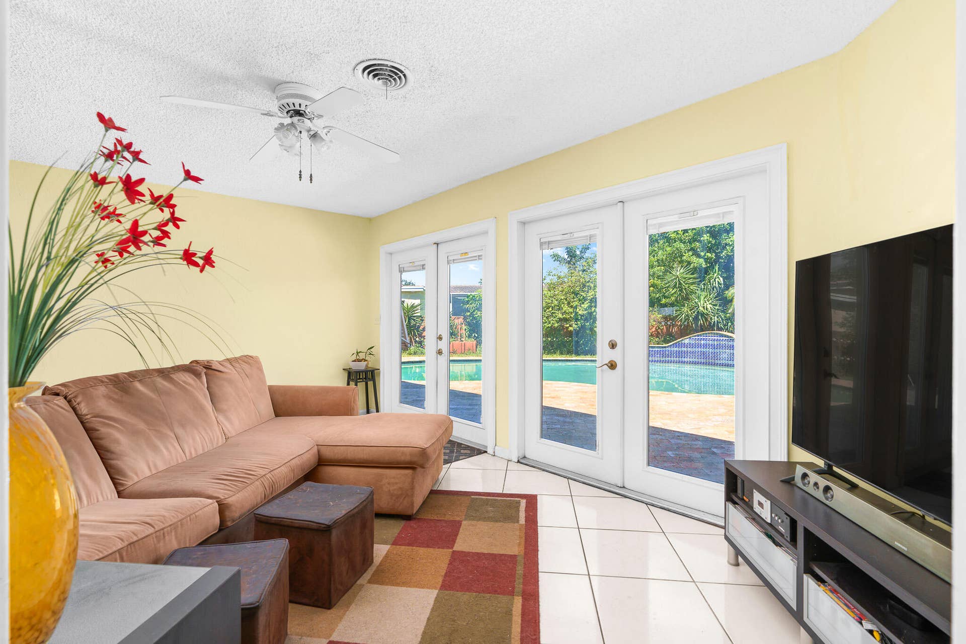 1601 NE 48TH Court, Oakland Park, FL 33334 DSC01980