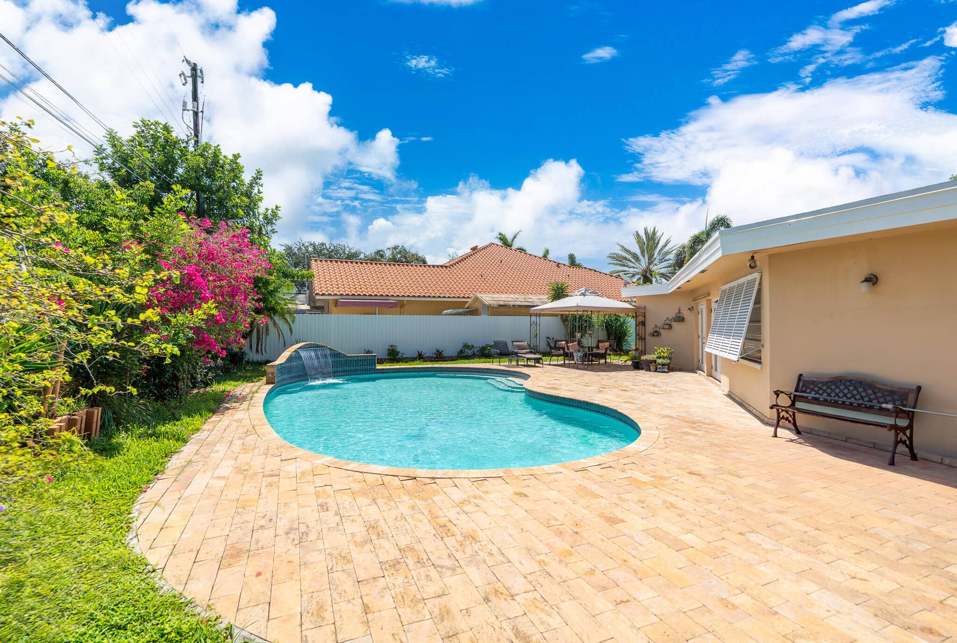 1601 NE 48TH Court, Oakland Park, FL 33334 DSC01433-Edit