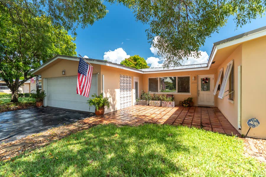 Property photo for 1601 NE 48TH Court, Oakland Park, FL
