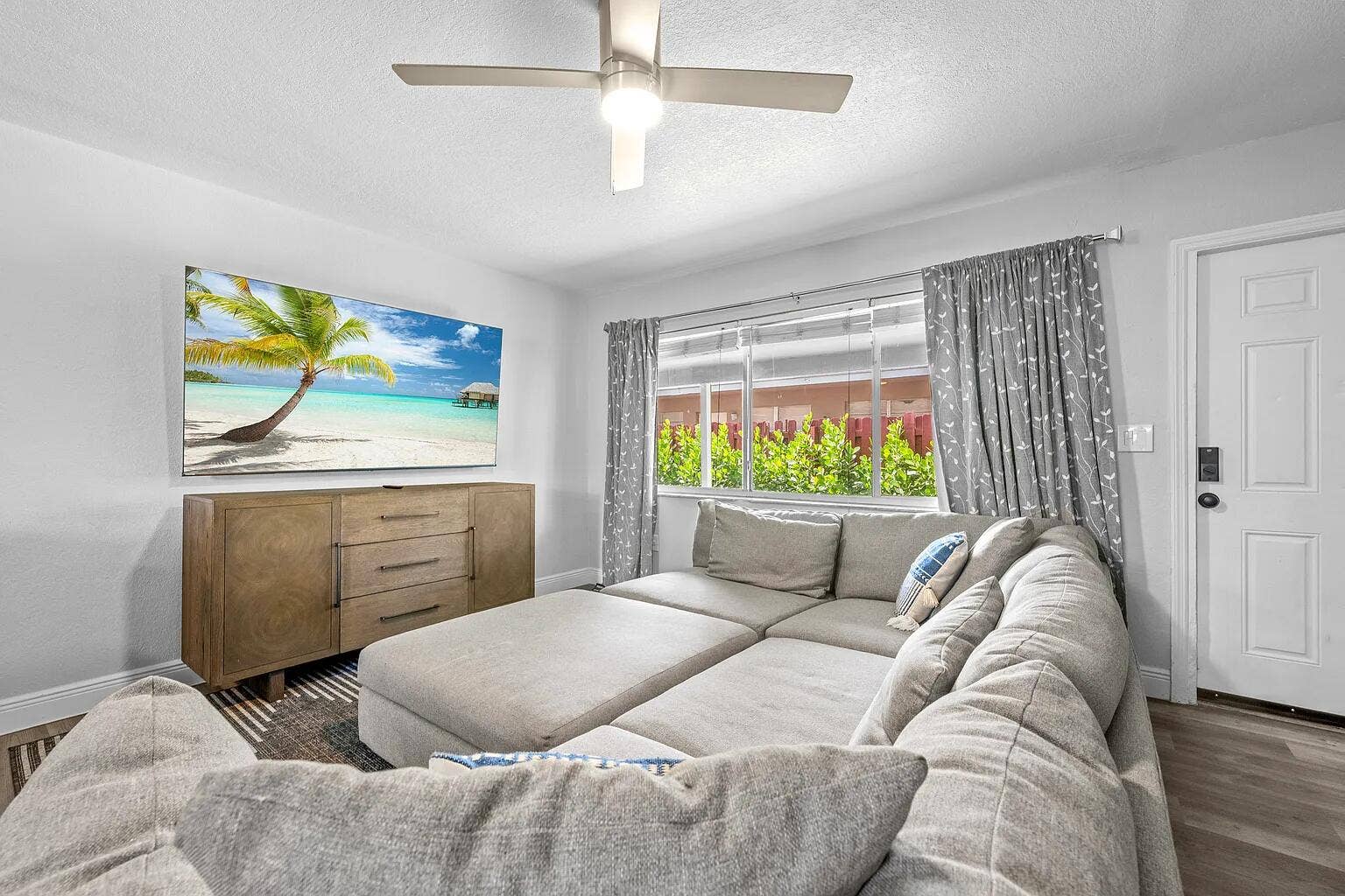 1208 NE 5TH Avenue, #Unit 1, Fort Lauderdale, FL 33304 image - 2026-08-02T150708.393